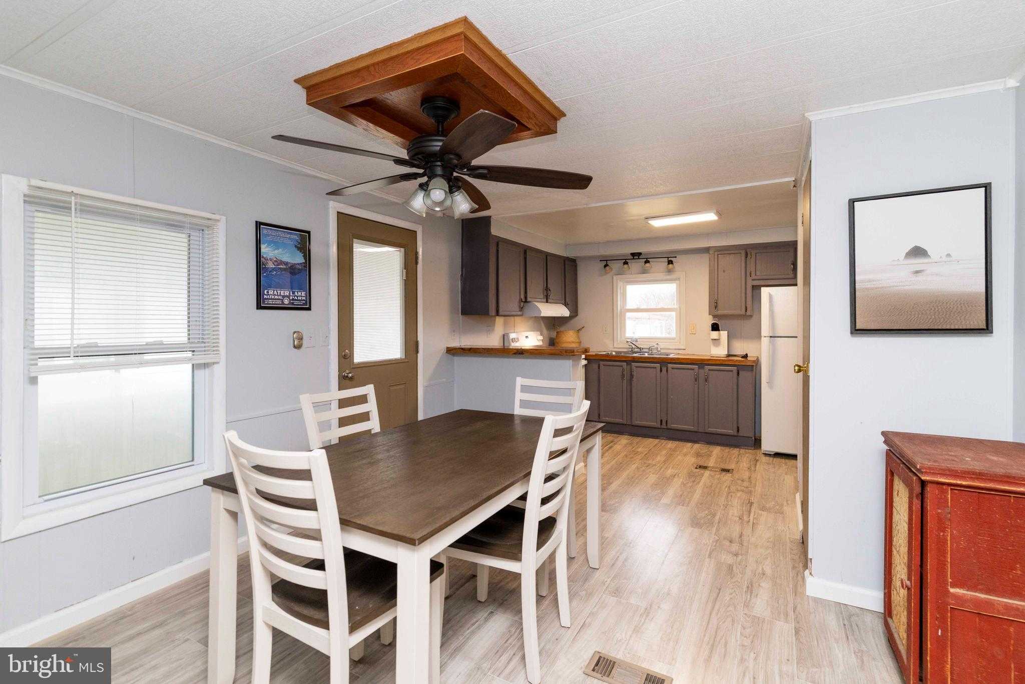 359 Woodstream Way photo 10