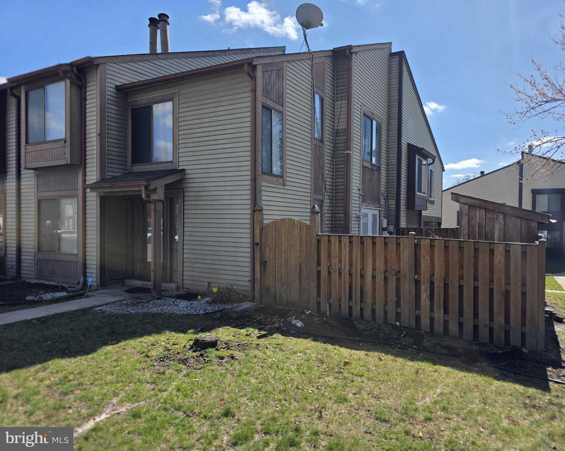 7103 Split Rail Ln photo 2