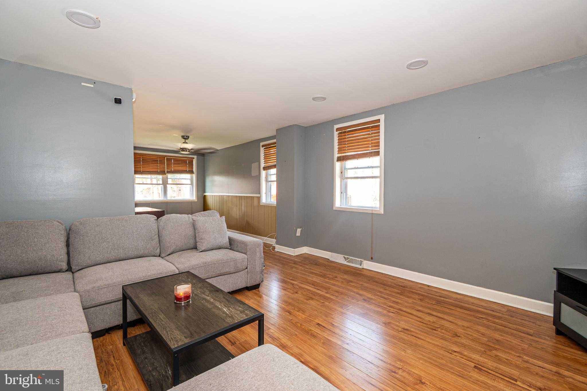 5538 Whitwood Rd photo 3