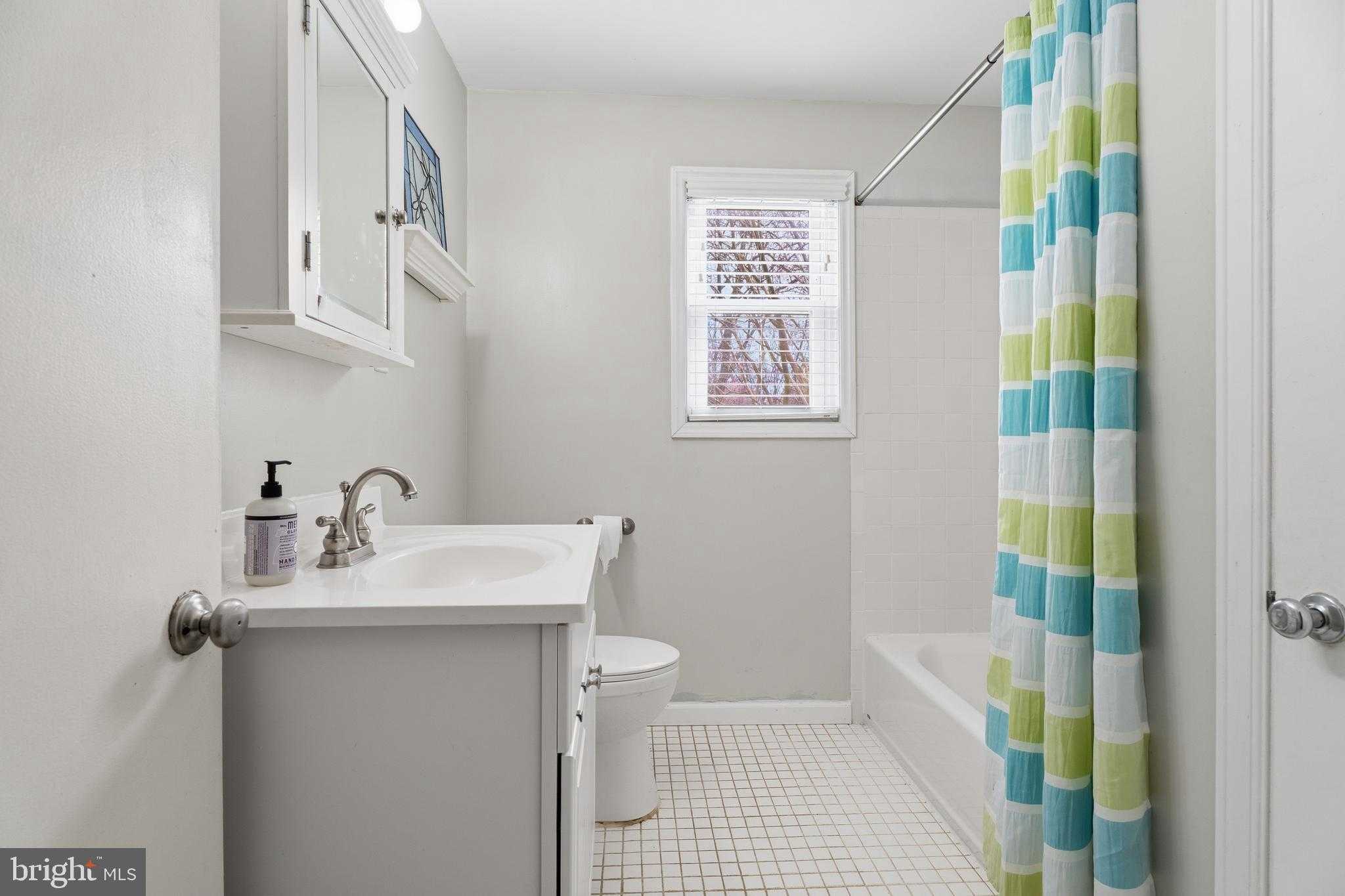 935 Litchfield Rd photo 16