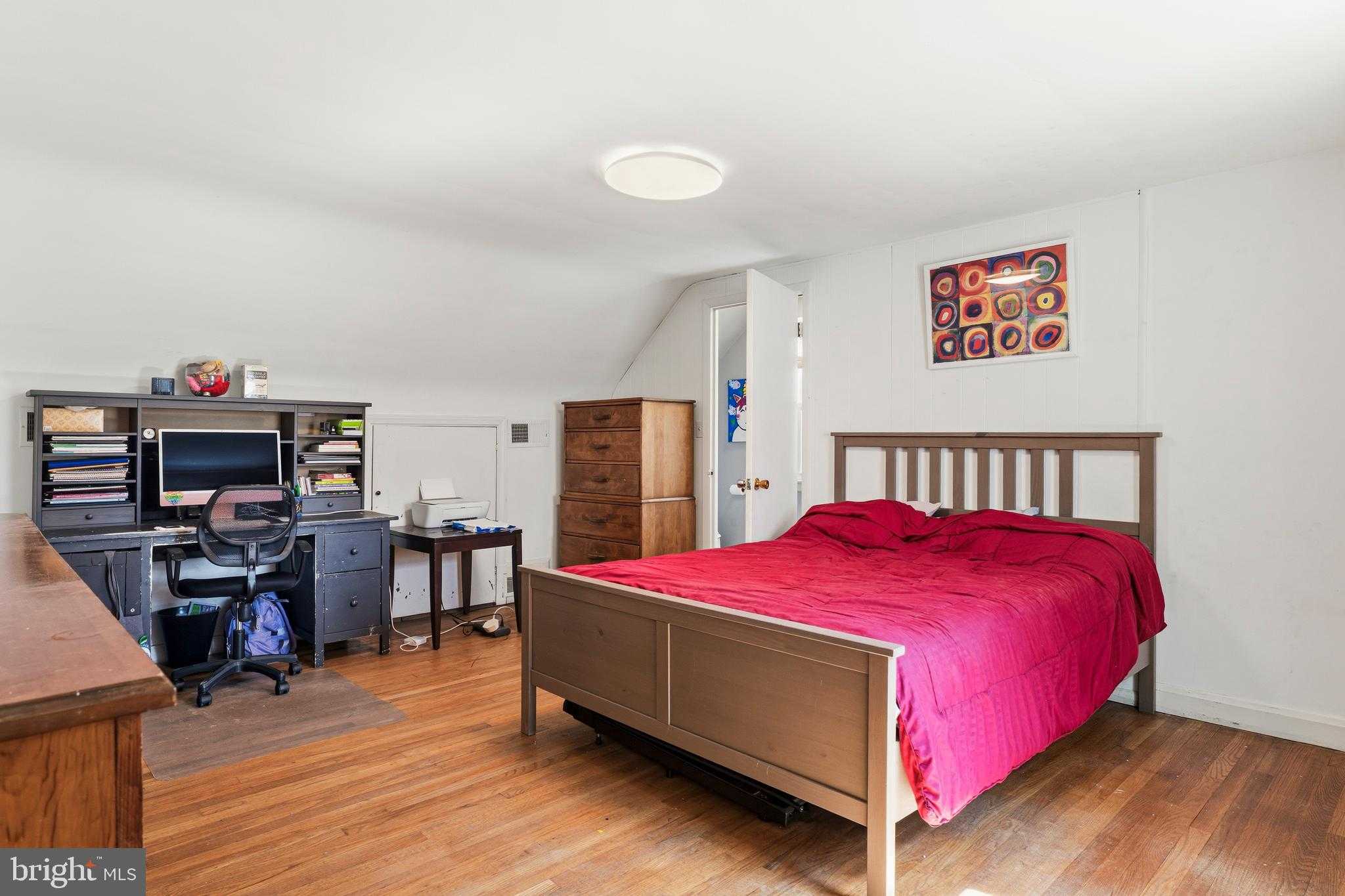 935 Litchfield Rd photo 21