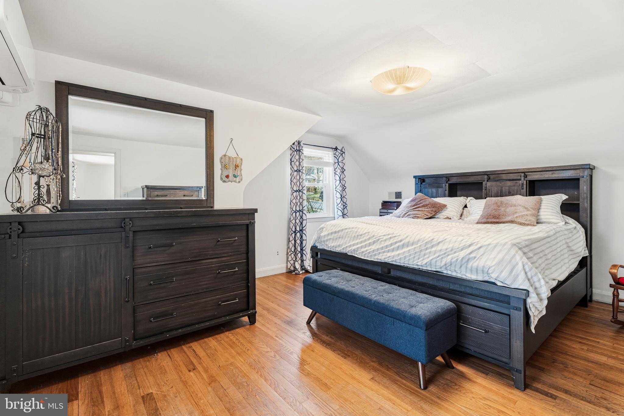 935 Litchfield Rd photo 24