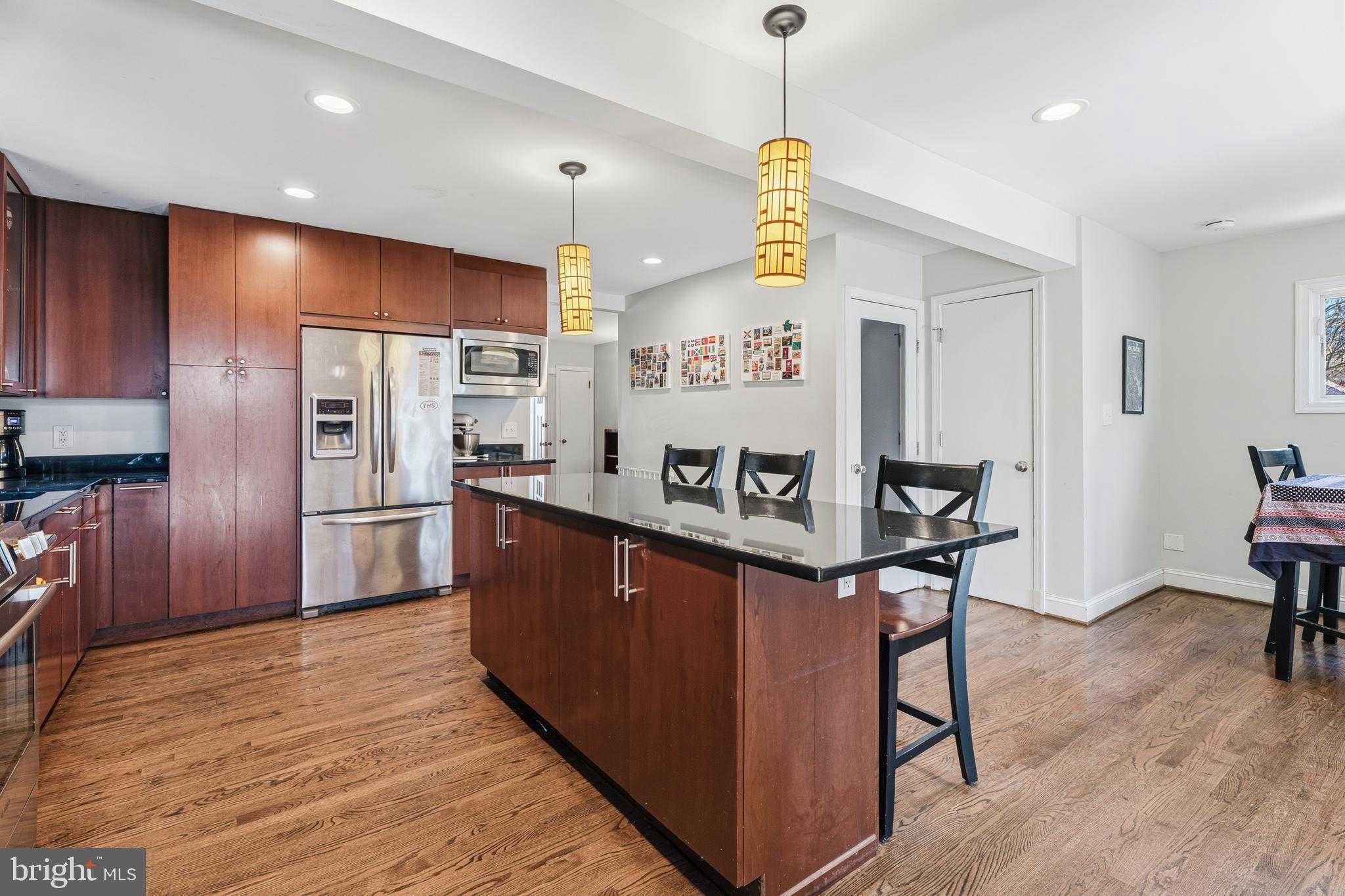 935 Litchfield Rd photo 4