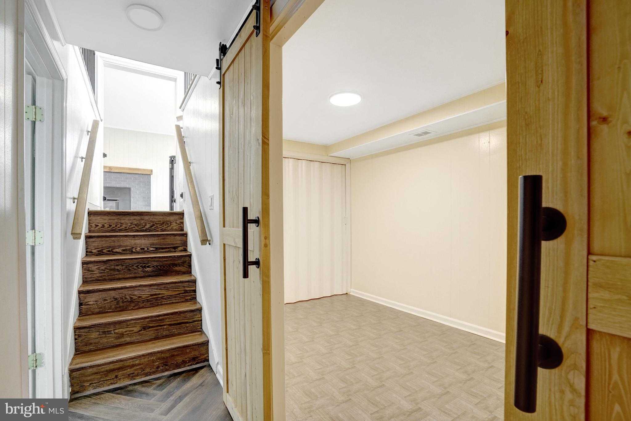 8206 Ackley St photo 27