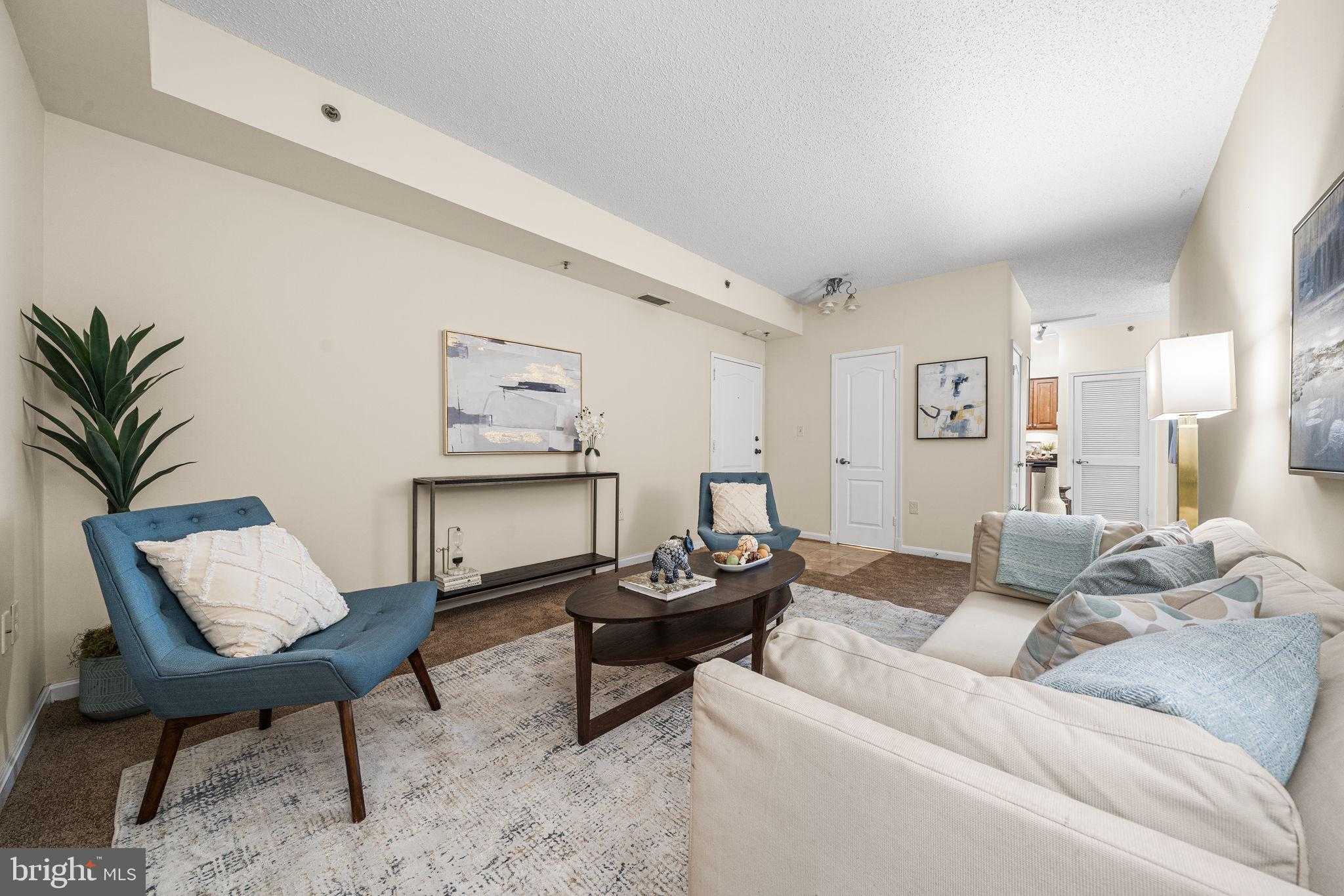 1211 S Eads St Apt 1305 photo 4