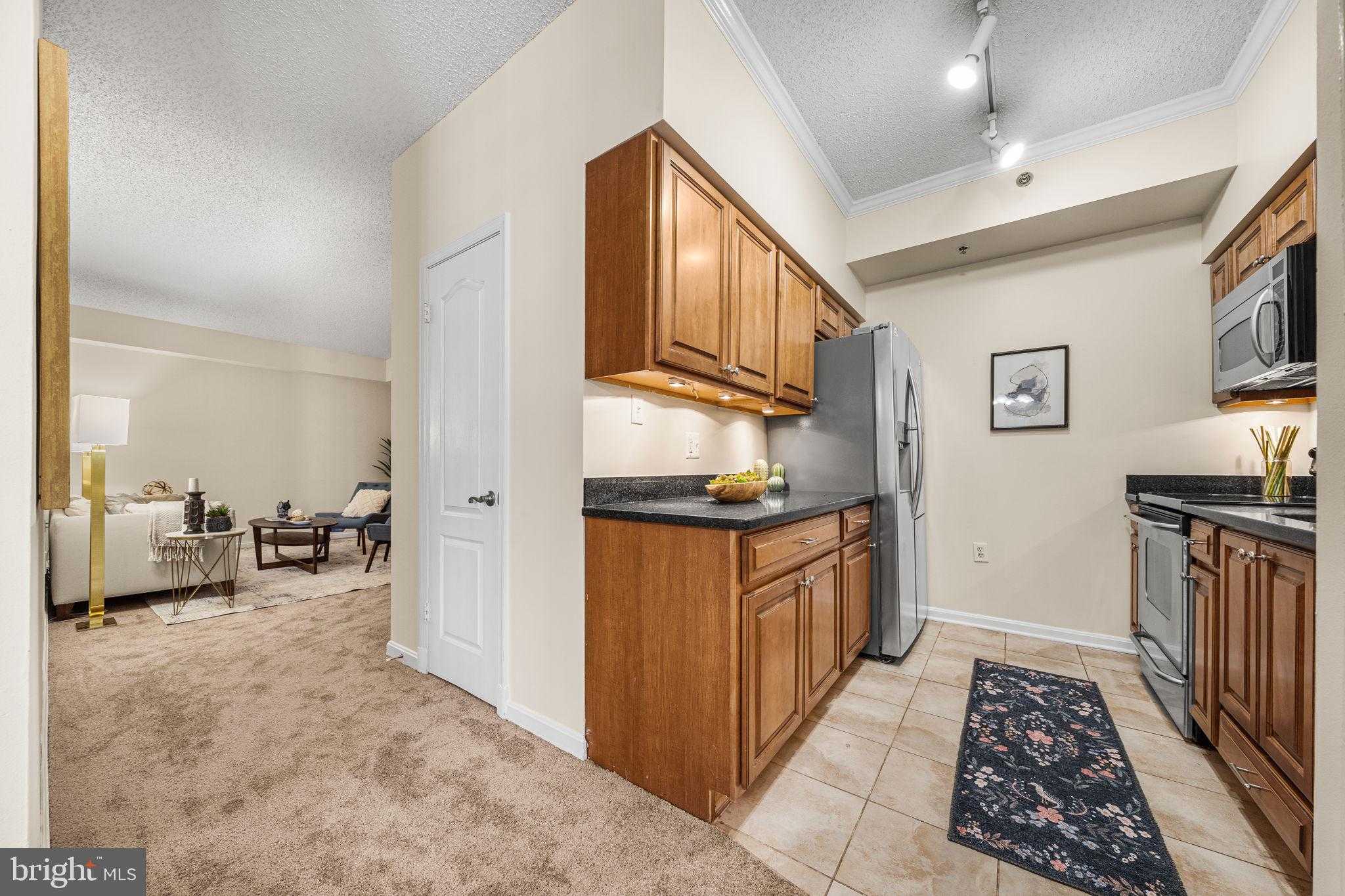 1211 S Eads St Apt 1305 photo 5