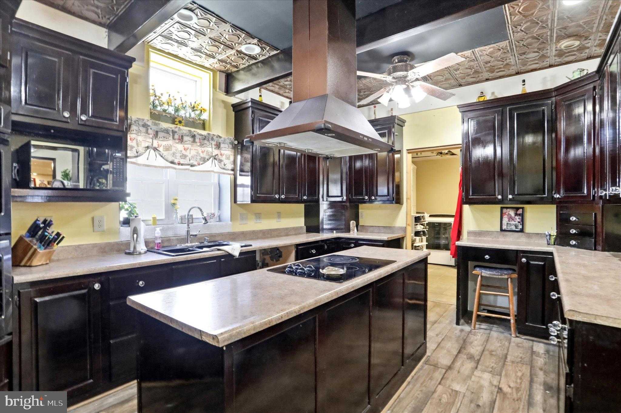 8303 Cumberland Rd photo 18