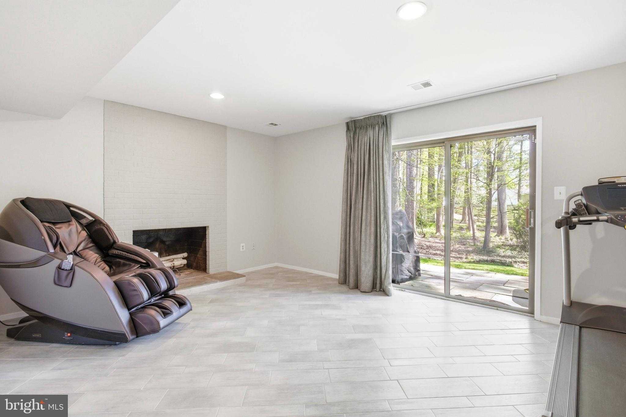 9615 Tinsmith Ln photo 27