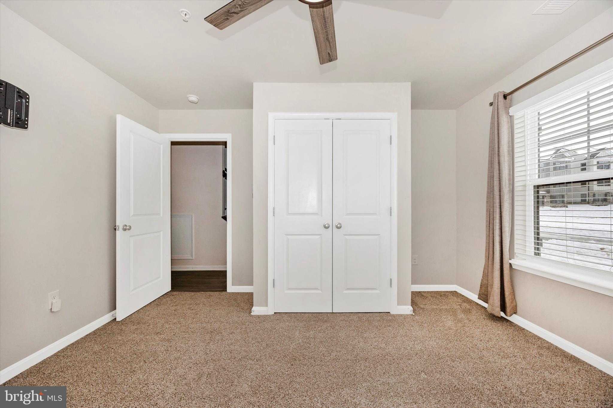 270 Ensemble Way photo 5