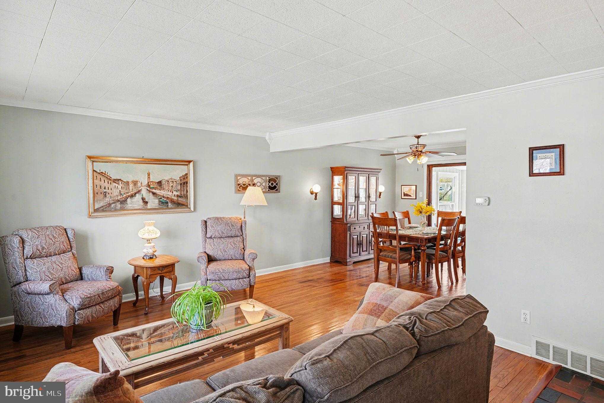 256 Woodlawn Dr photo 6