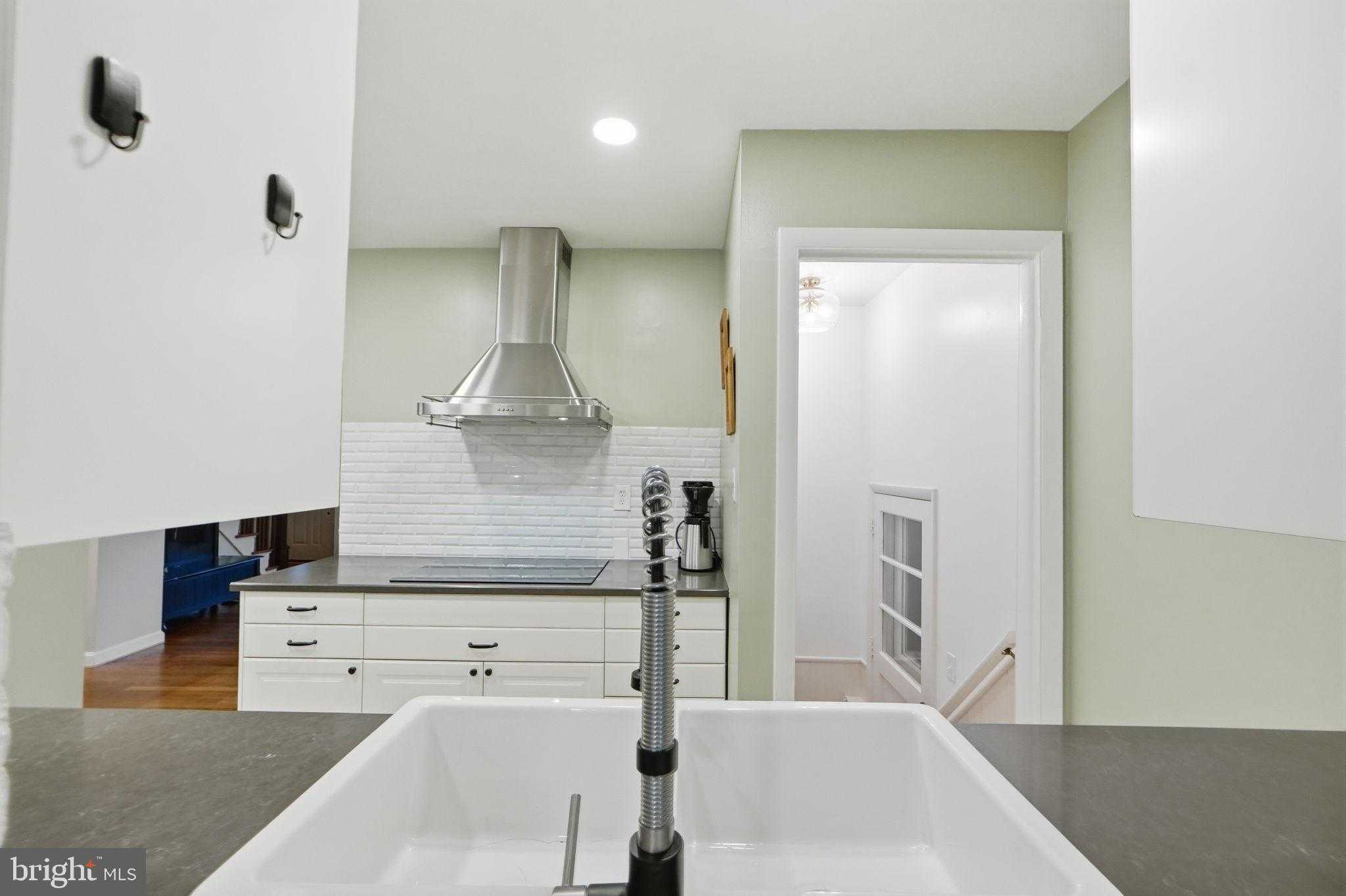 2101 York Dr photo 10