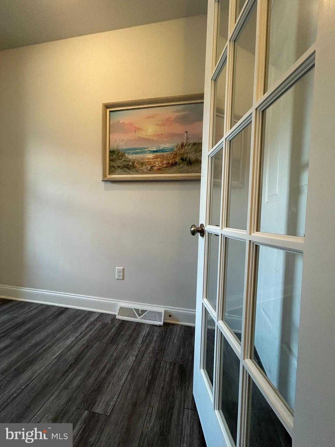 3125 Parade St photo 16