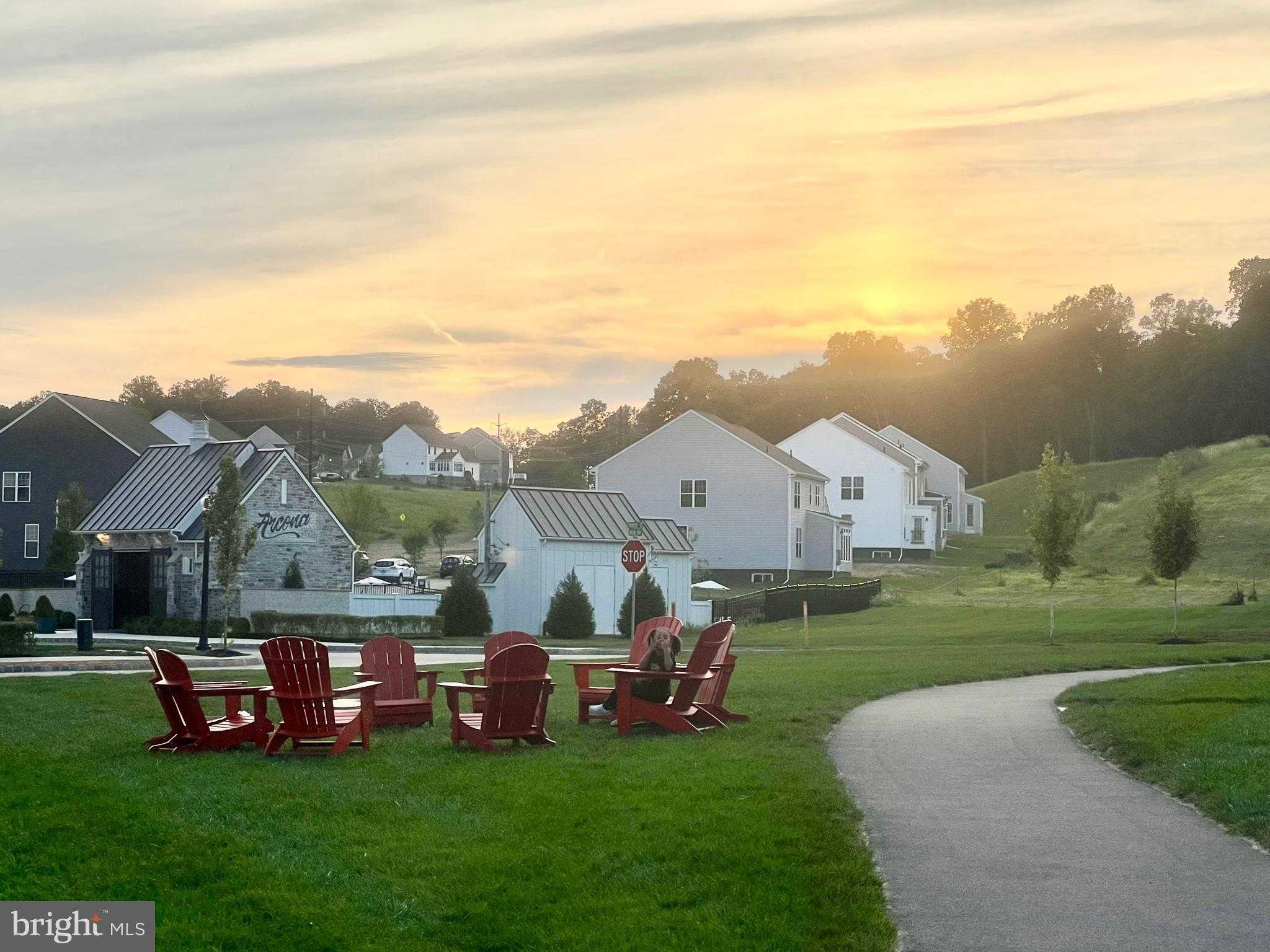 3125 Parade St photo 44