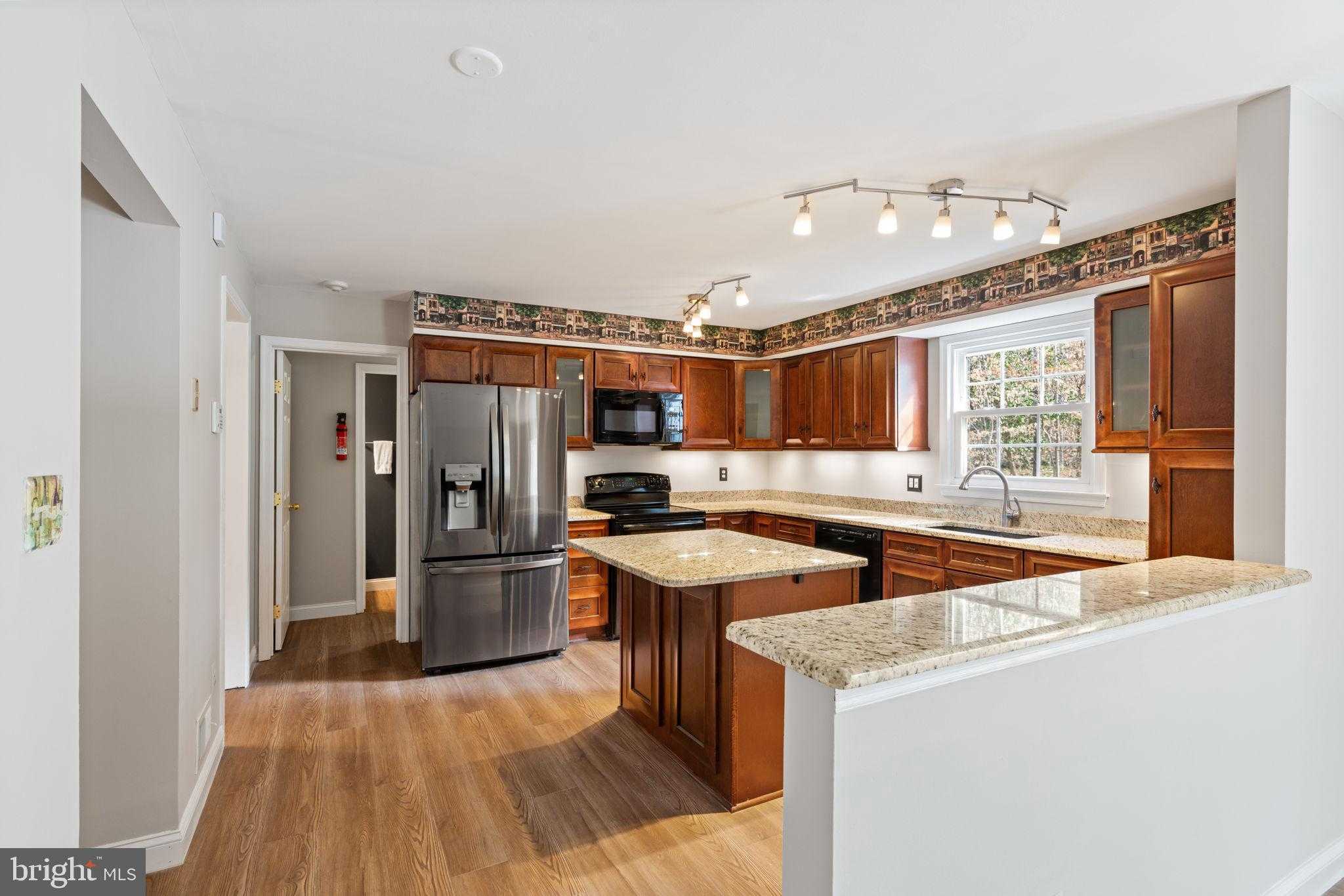 9024 Baber Dr photo 7