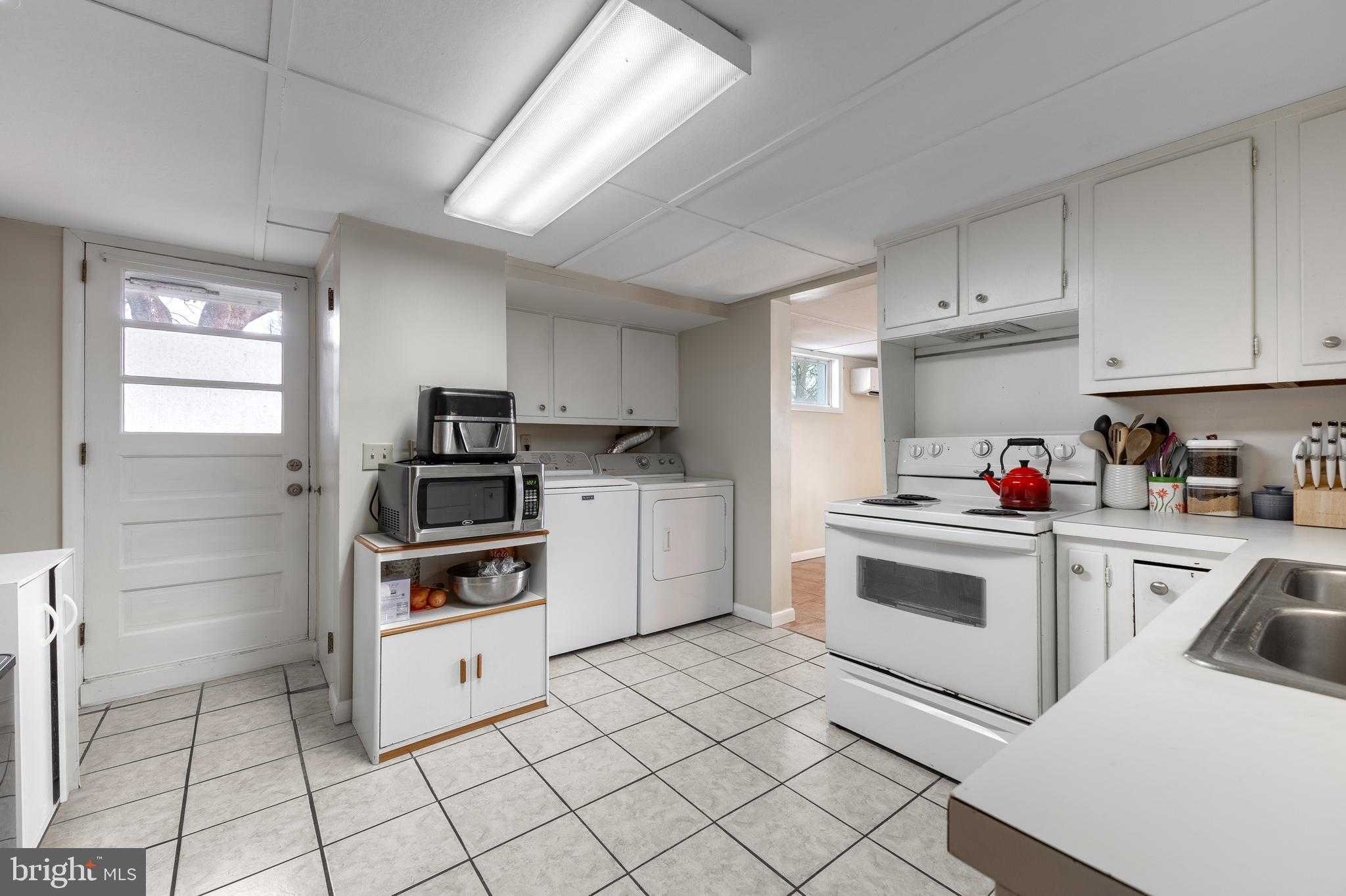 1343 Harris St photo 26