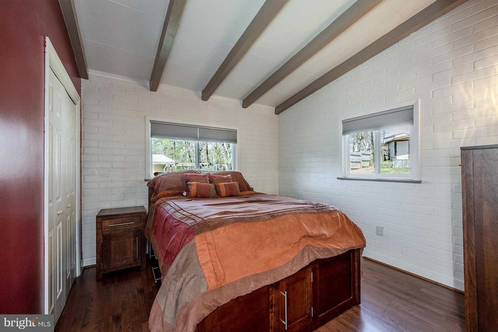 2904 Farmington Dr photo 15