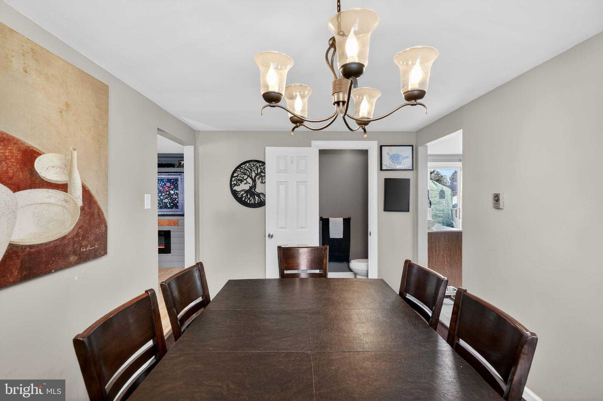 315 Summer Ave photo 9