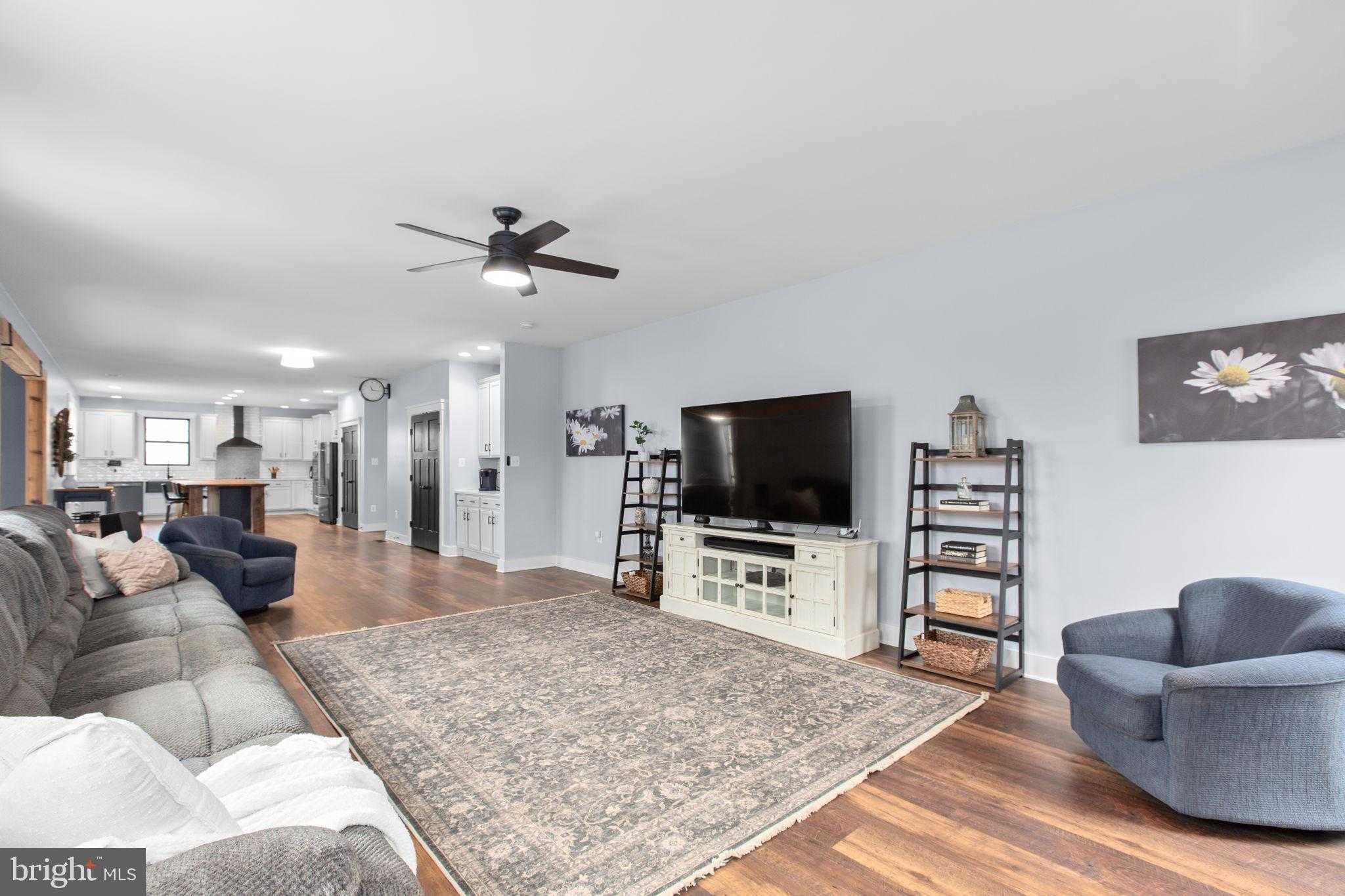 120 Joshua Rd photo 11