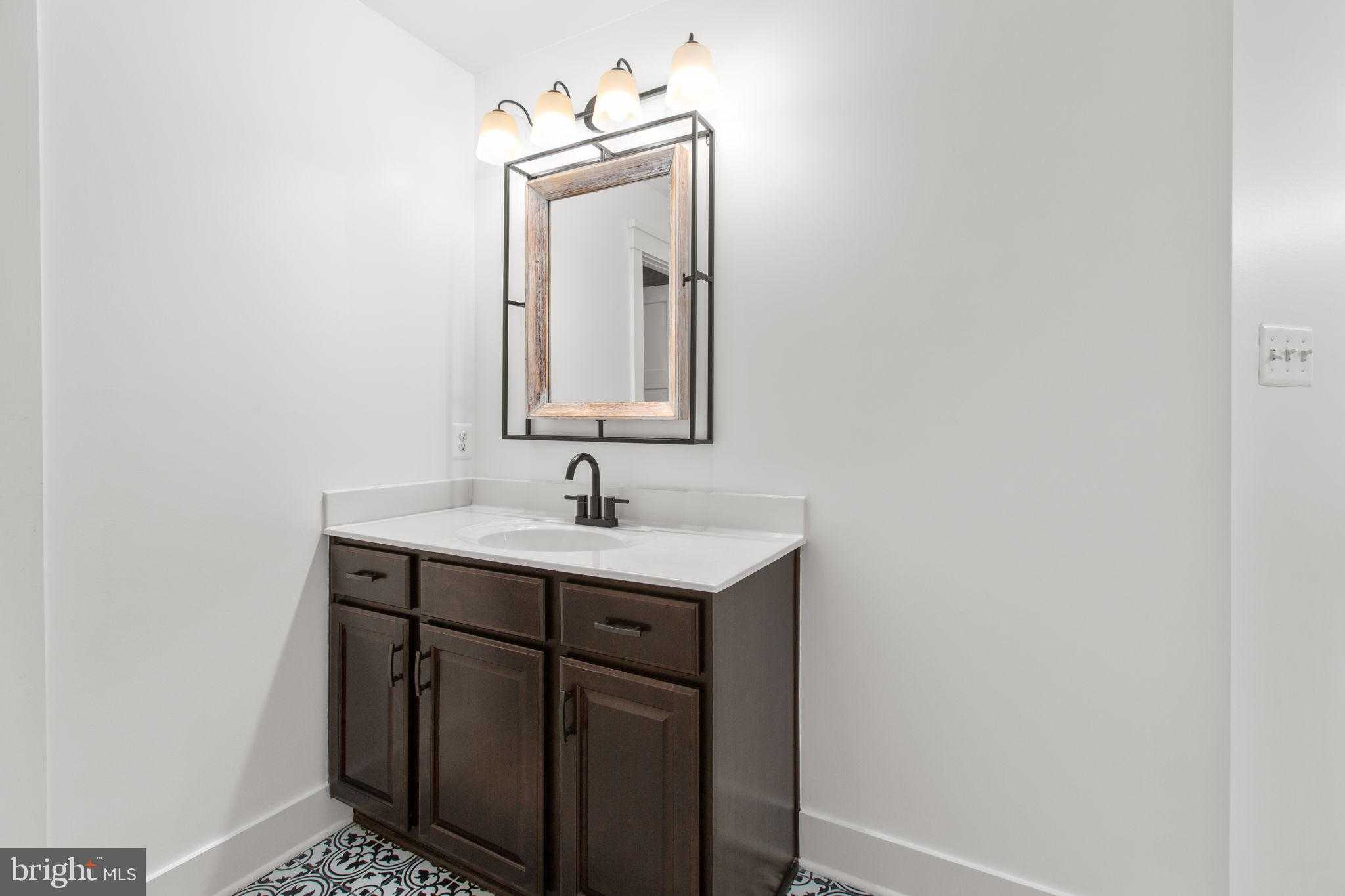 120 Joshua Rd photo 33