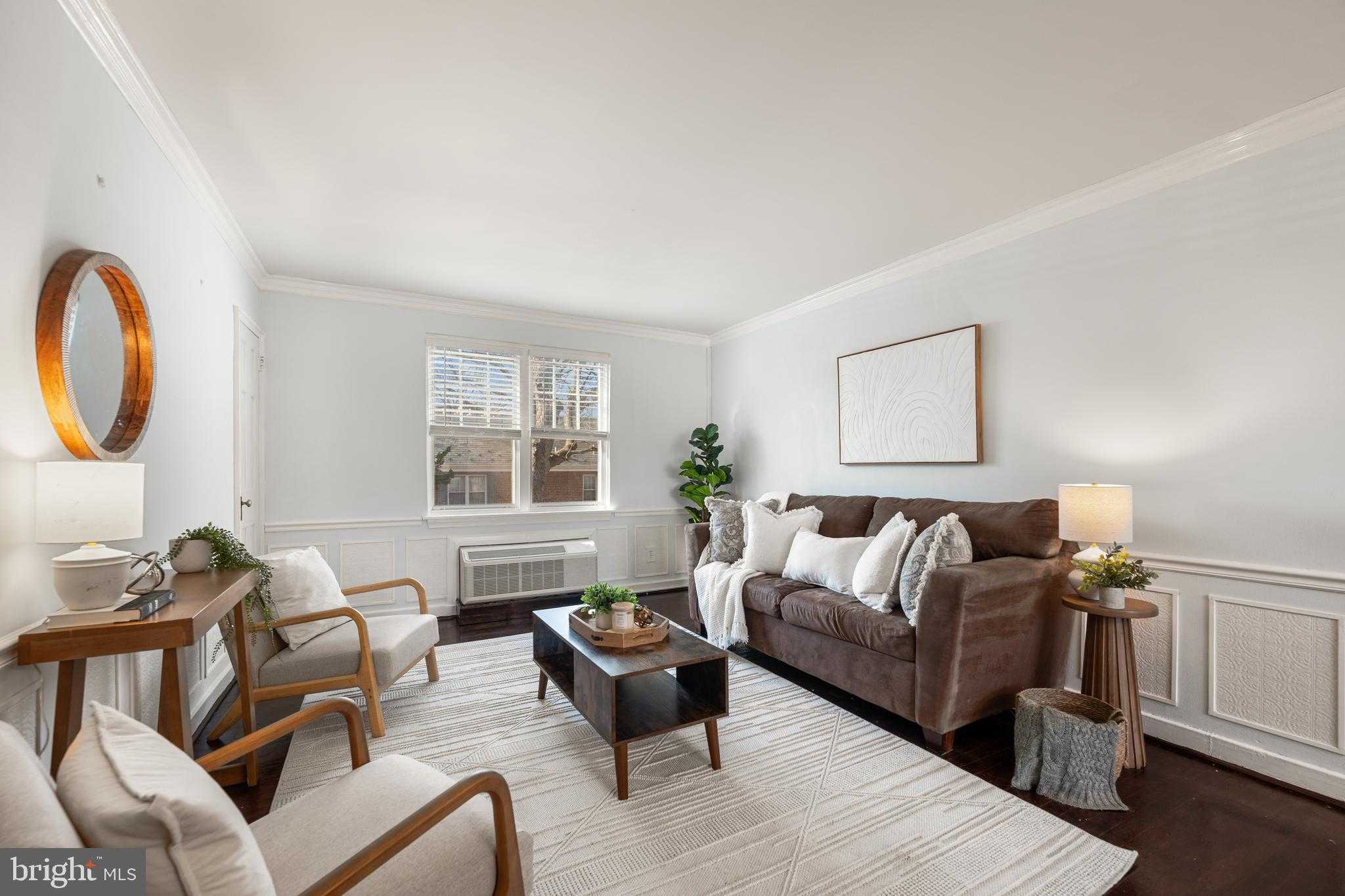 1 Auburn CT Apt B photo 3