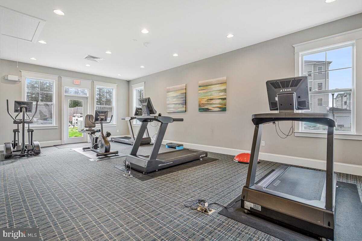 23520 F D R Blvd Unit 304 photo 30