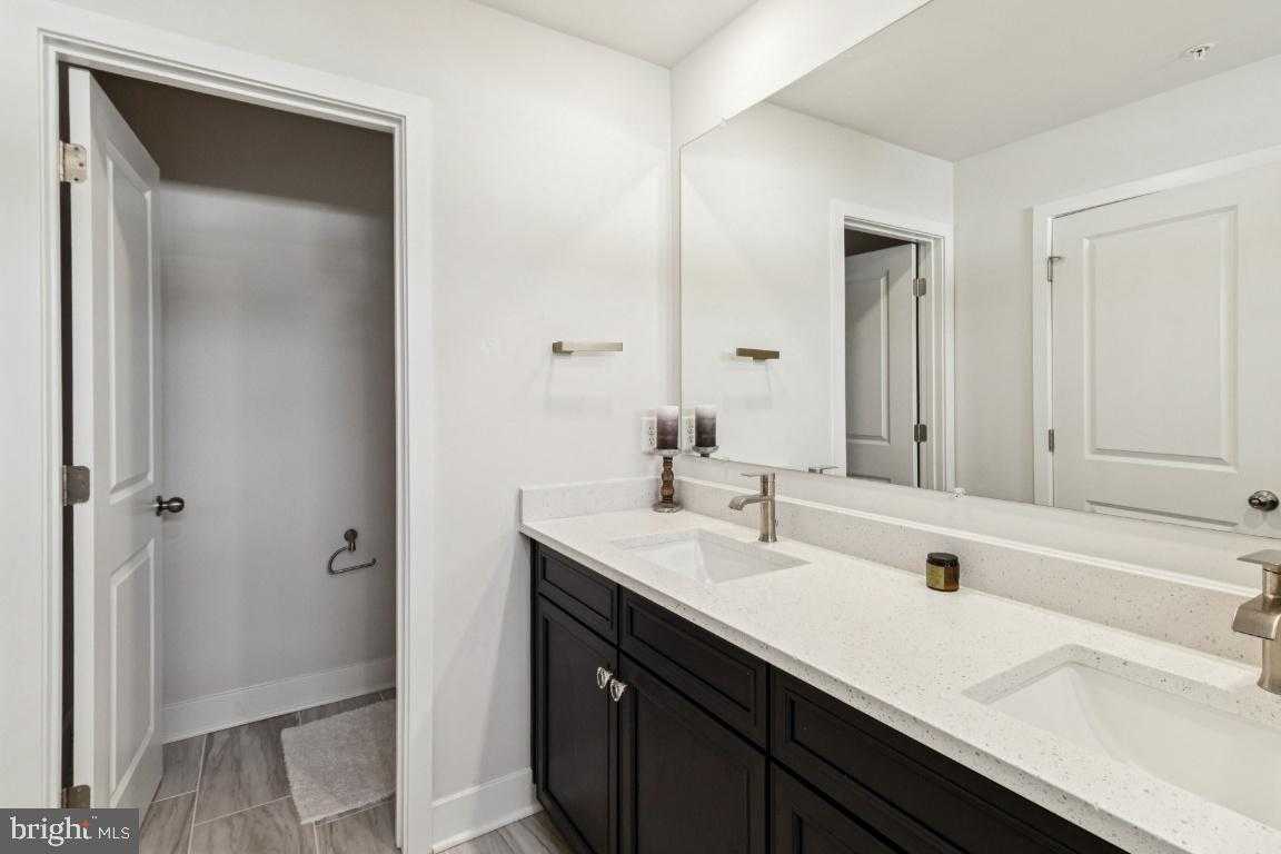 10939 Drummond Pl photo 18