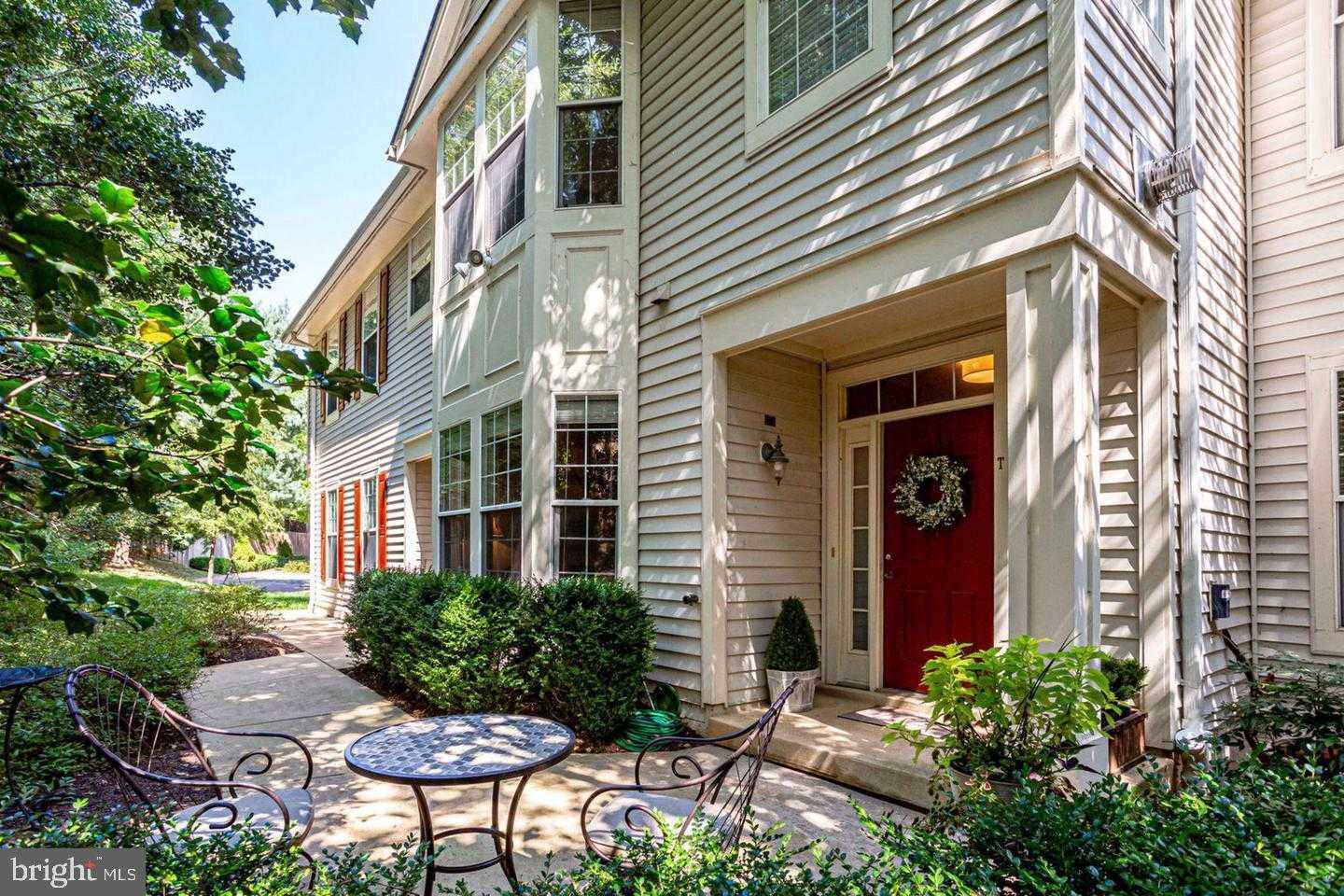 11407 Gate Hill Pl photo 2