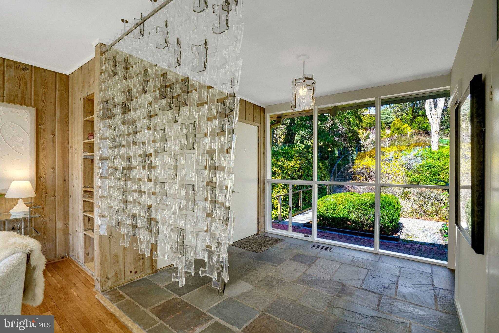 7400 Rebecca Dr photo 4