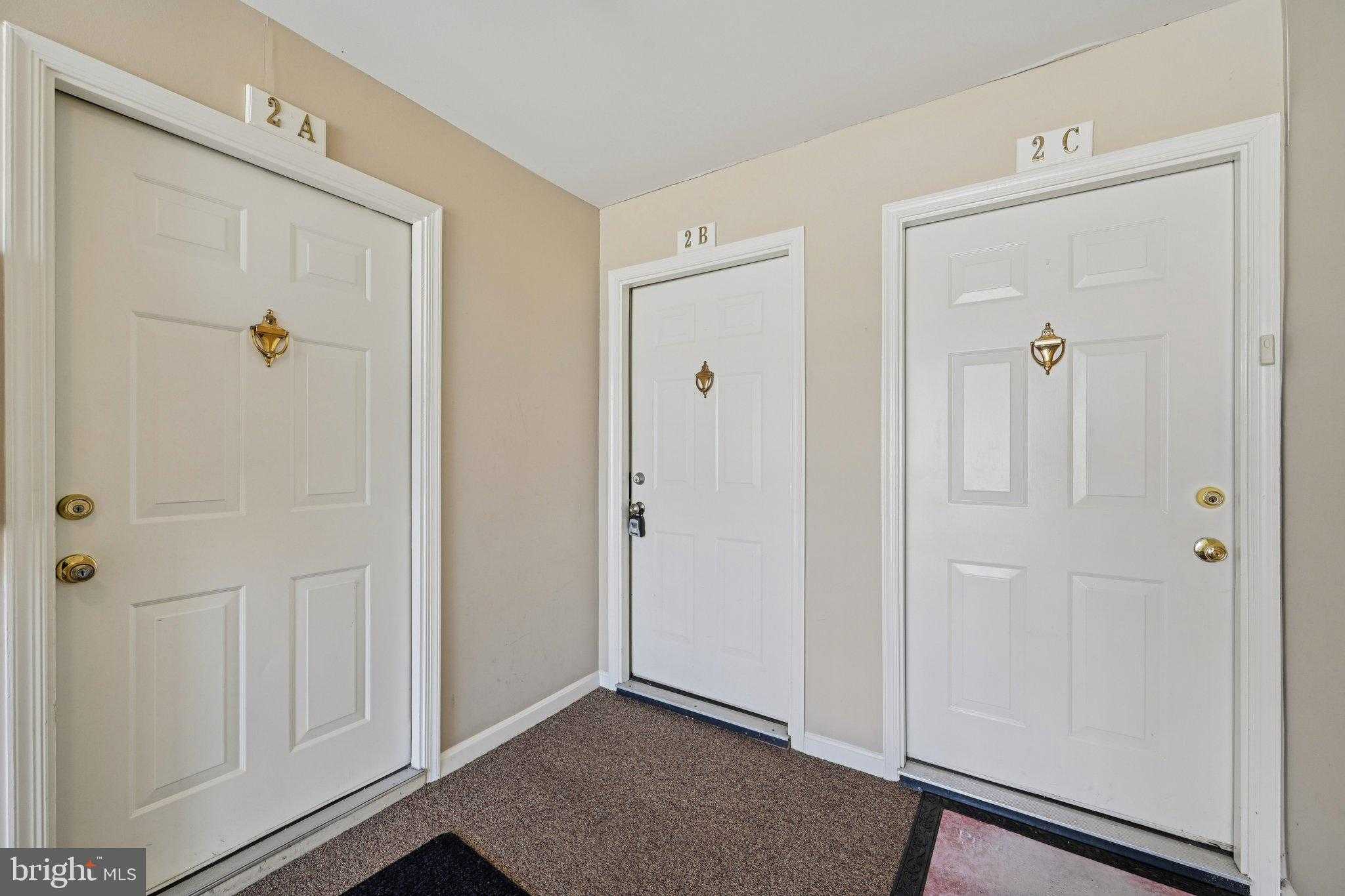 2104 Whitehall Rd Unit 2b photo 4