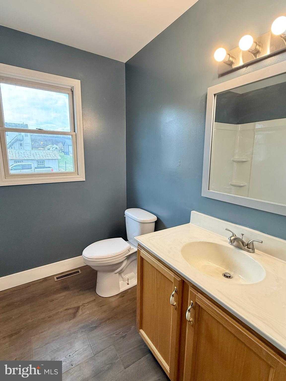 530 Wyatt Dr photo 23