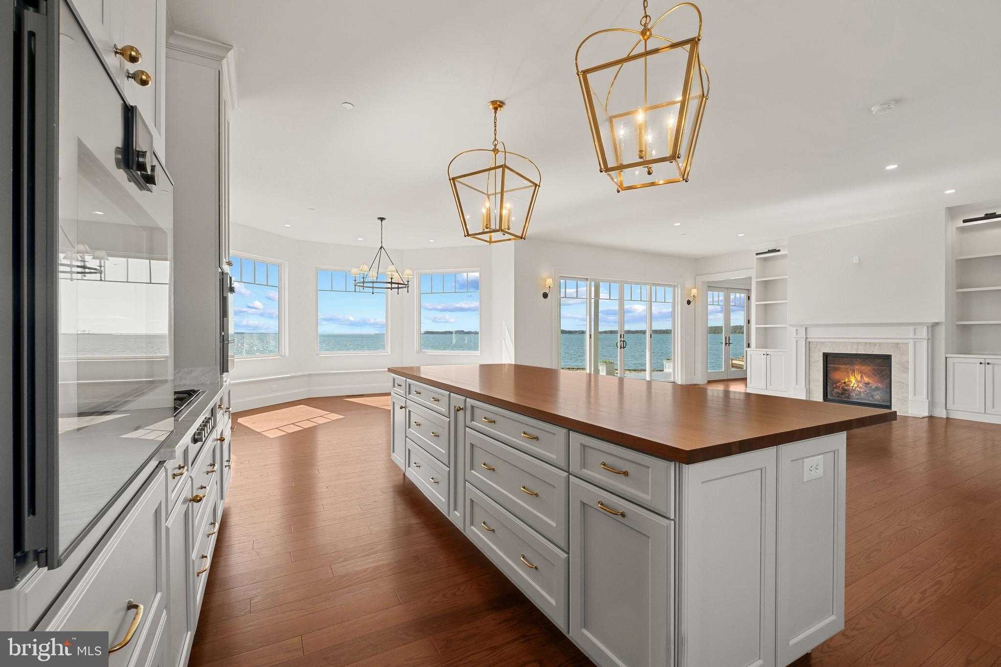 1301 Broadview Dr photo 13