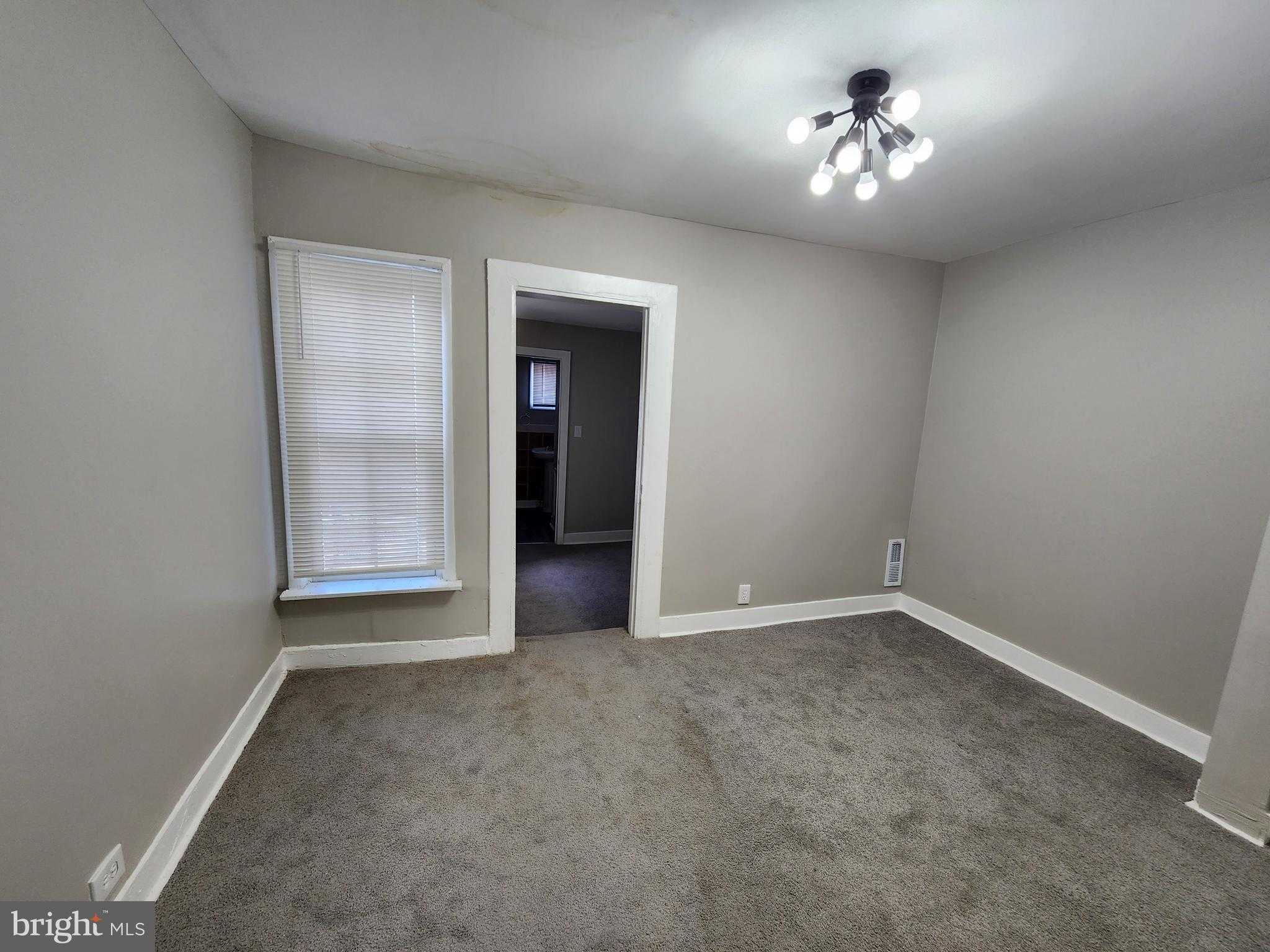 1634 N Wolfe St photo 24