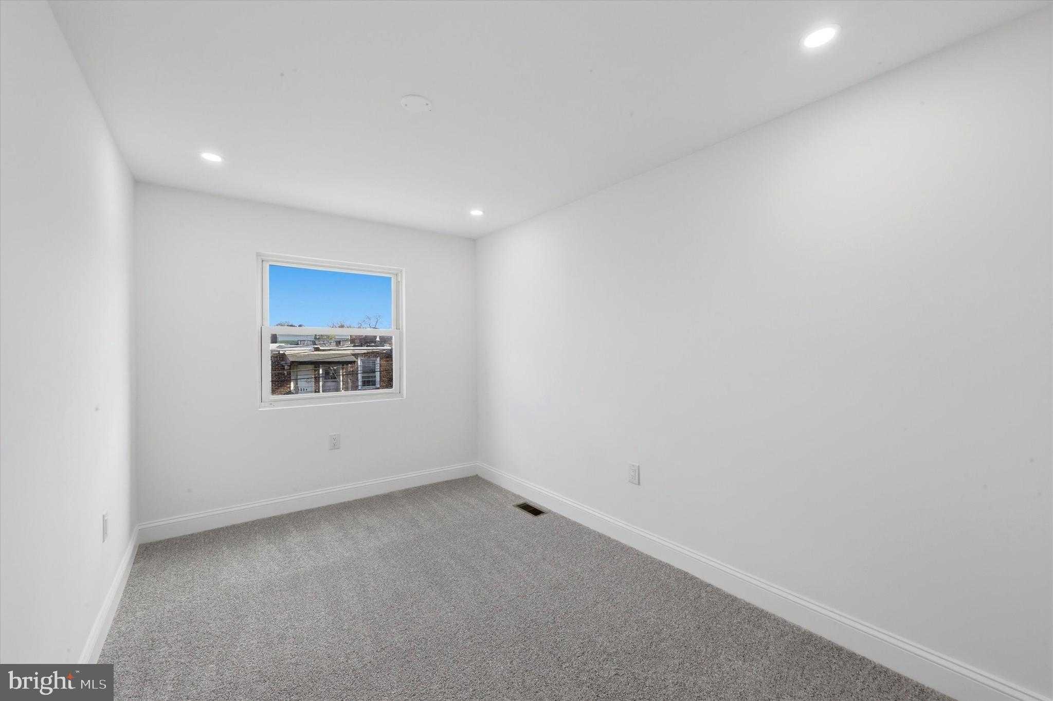 334 Mulberry St photo 14