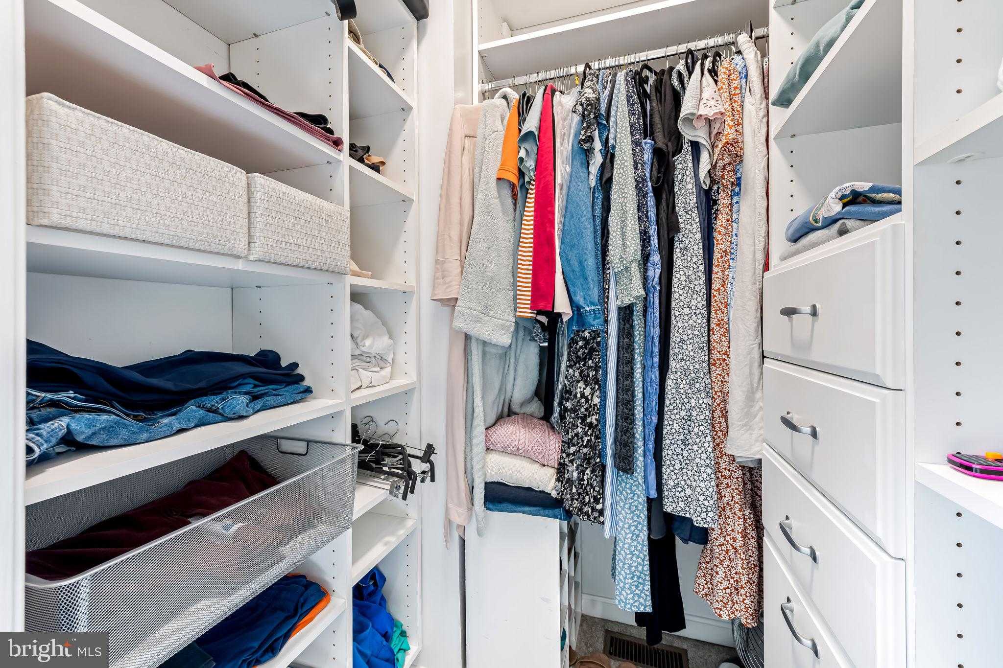 1212 S Potomac St photo 26