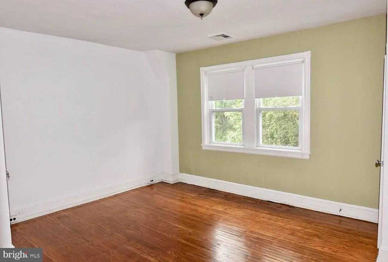 122 S 46th St photo 3