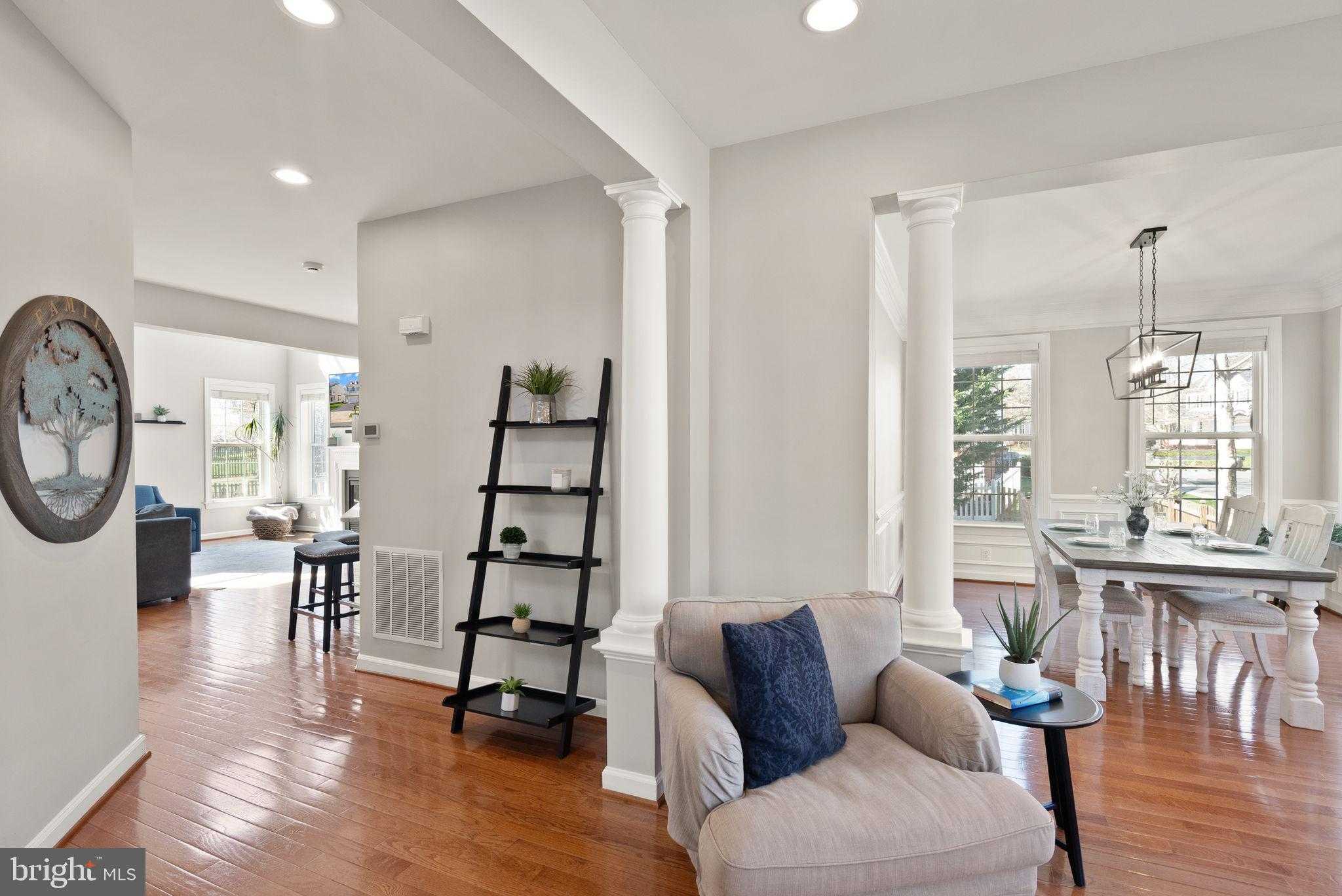 22879 Courtland Park Dr photo 12