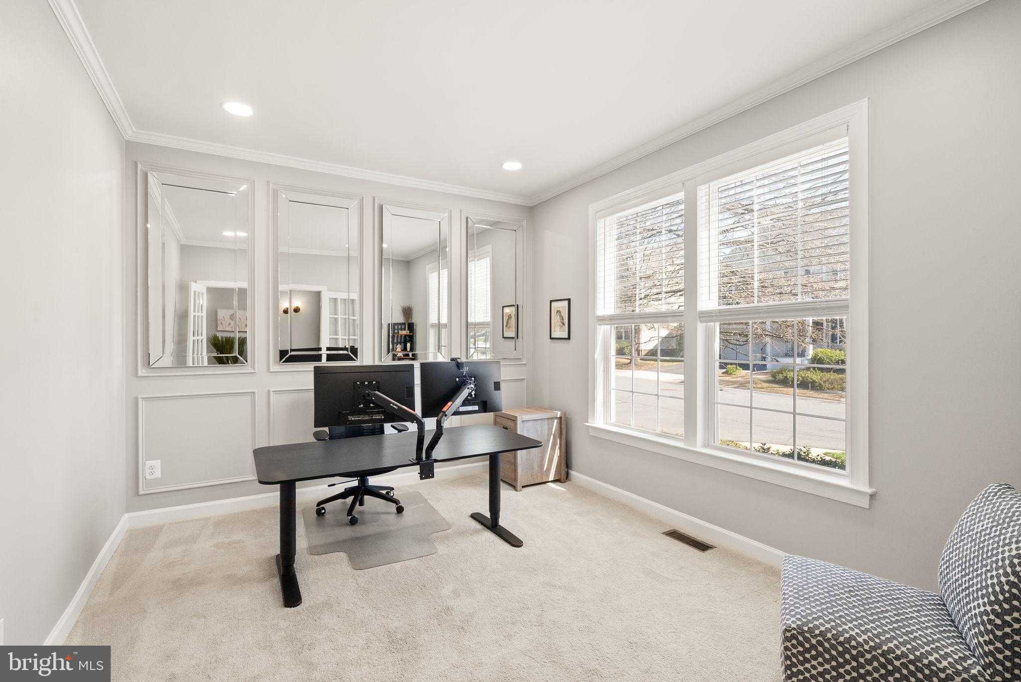 22879 Courtland Park Dr photo 9