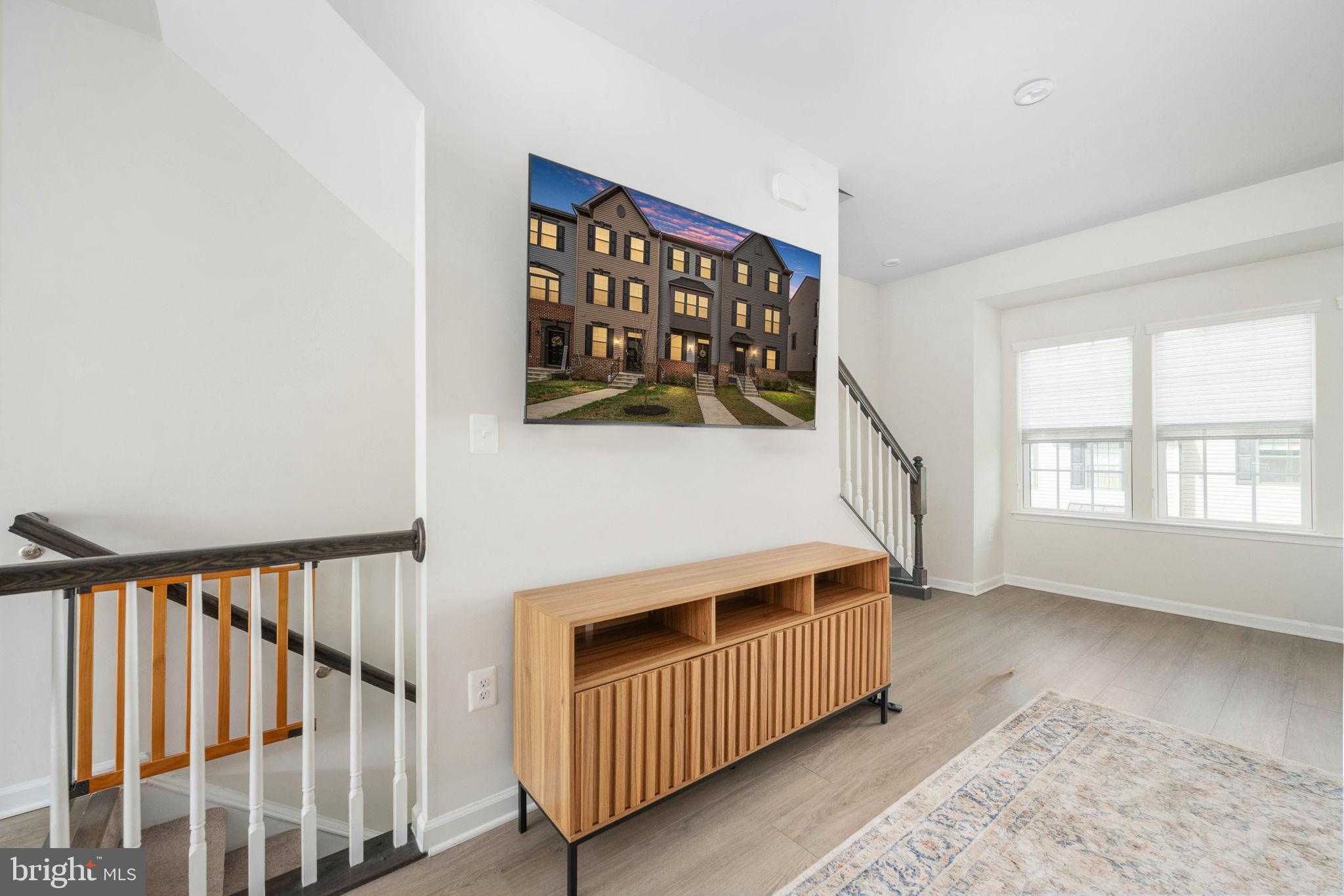 2010 Track Cir photo 10