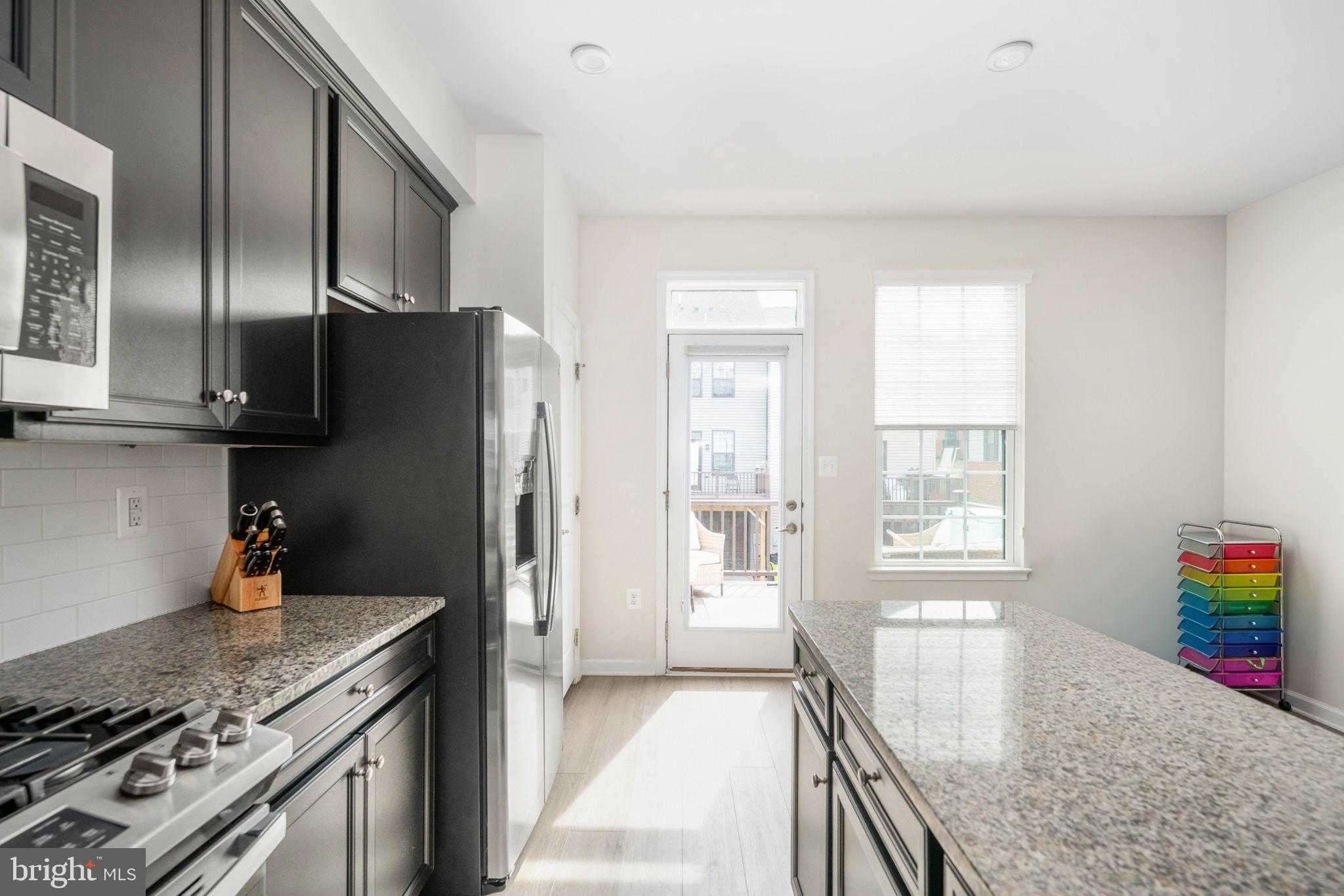 2010 Track Cir photo 18