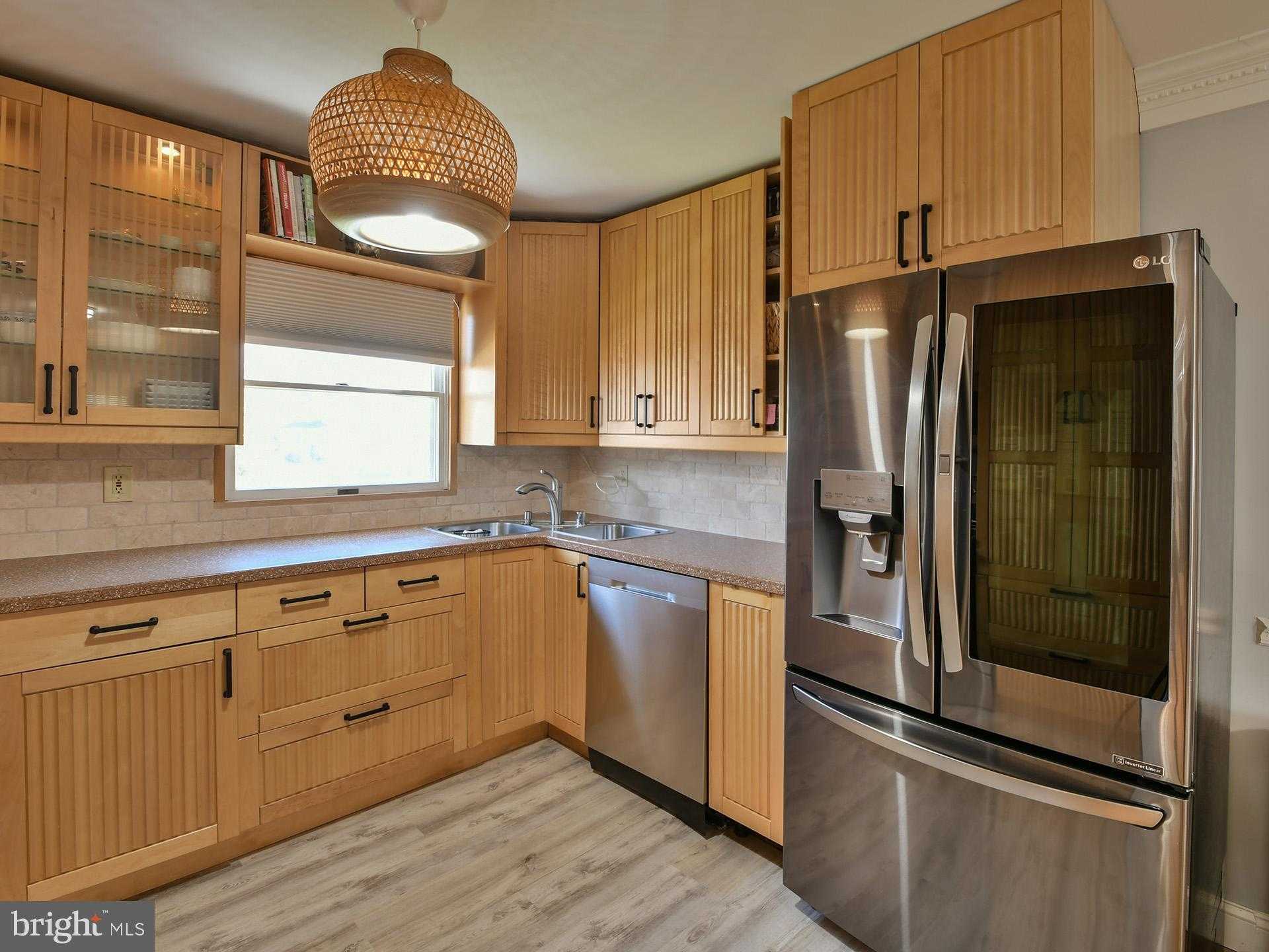 8024 Escalon Ave photo 14