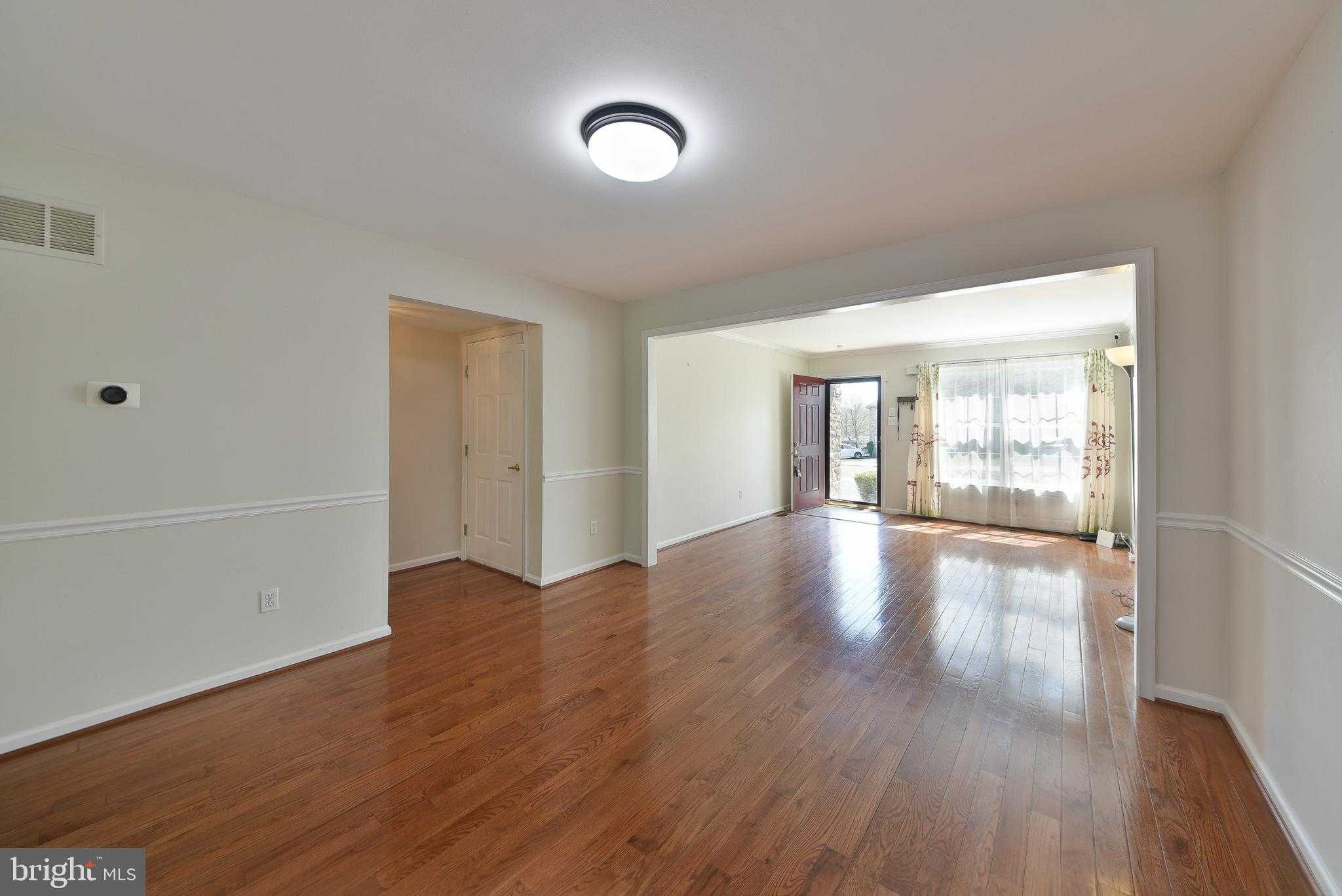 10 Dukes Way photo 4