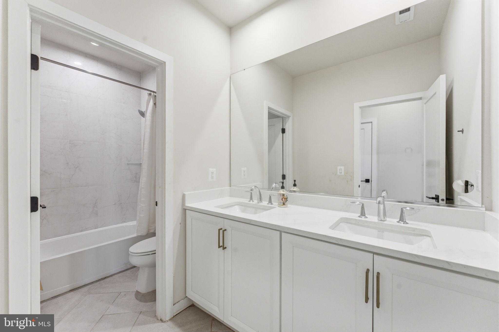 22160 Penelope Heights Ter photo 35