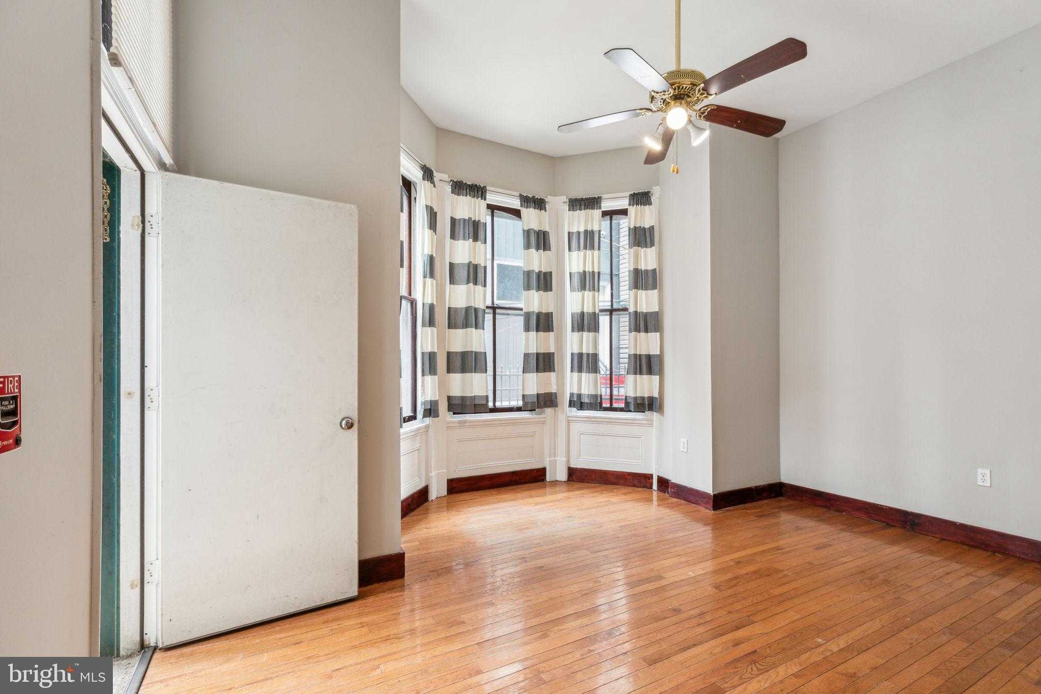 3414 Spring Garden St photo 22