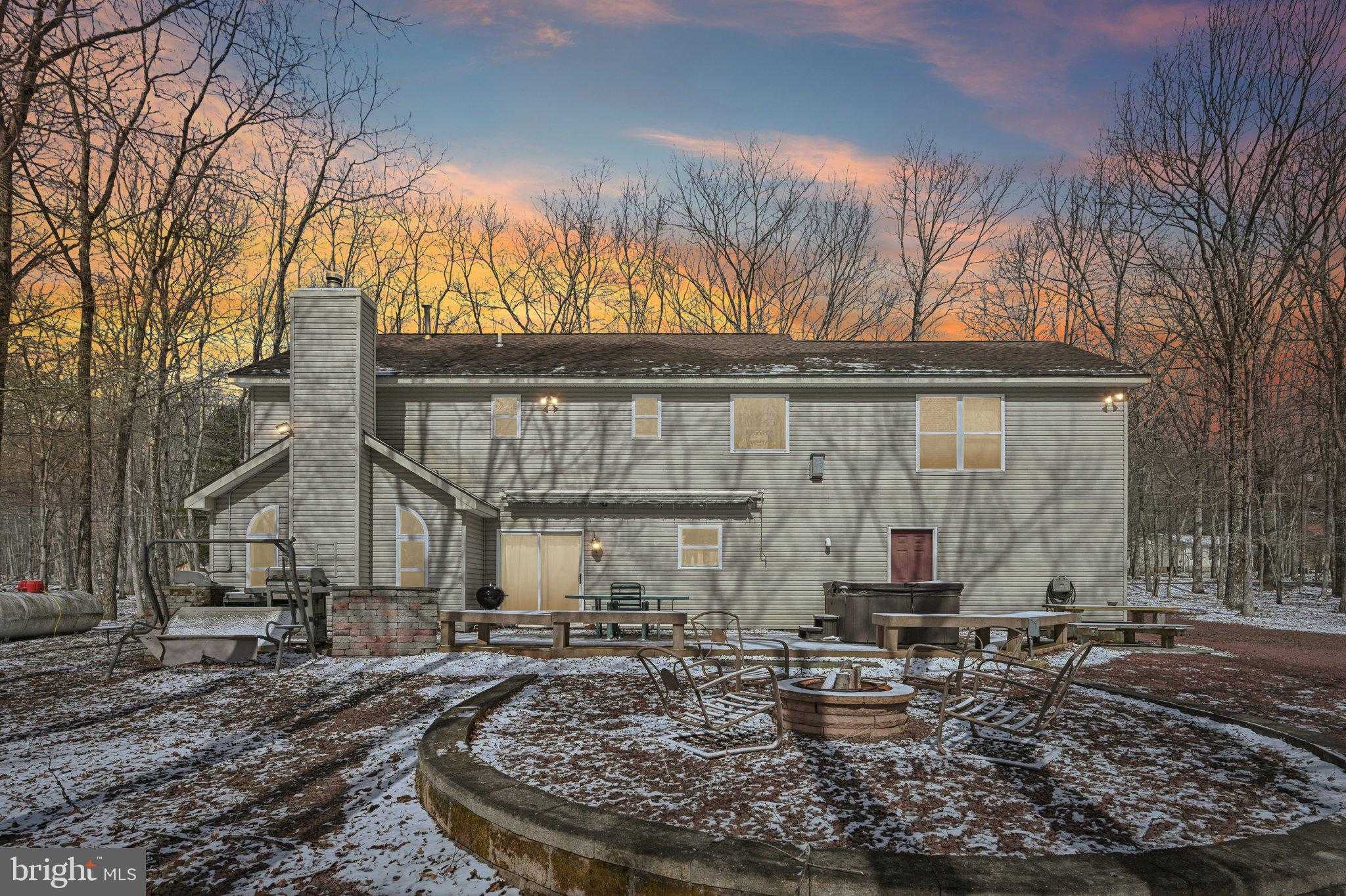 244 Tenawa Rd photo 2