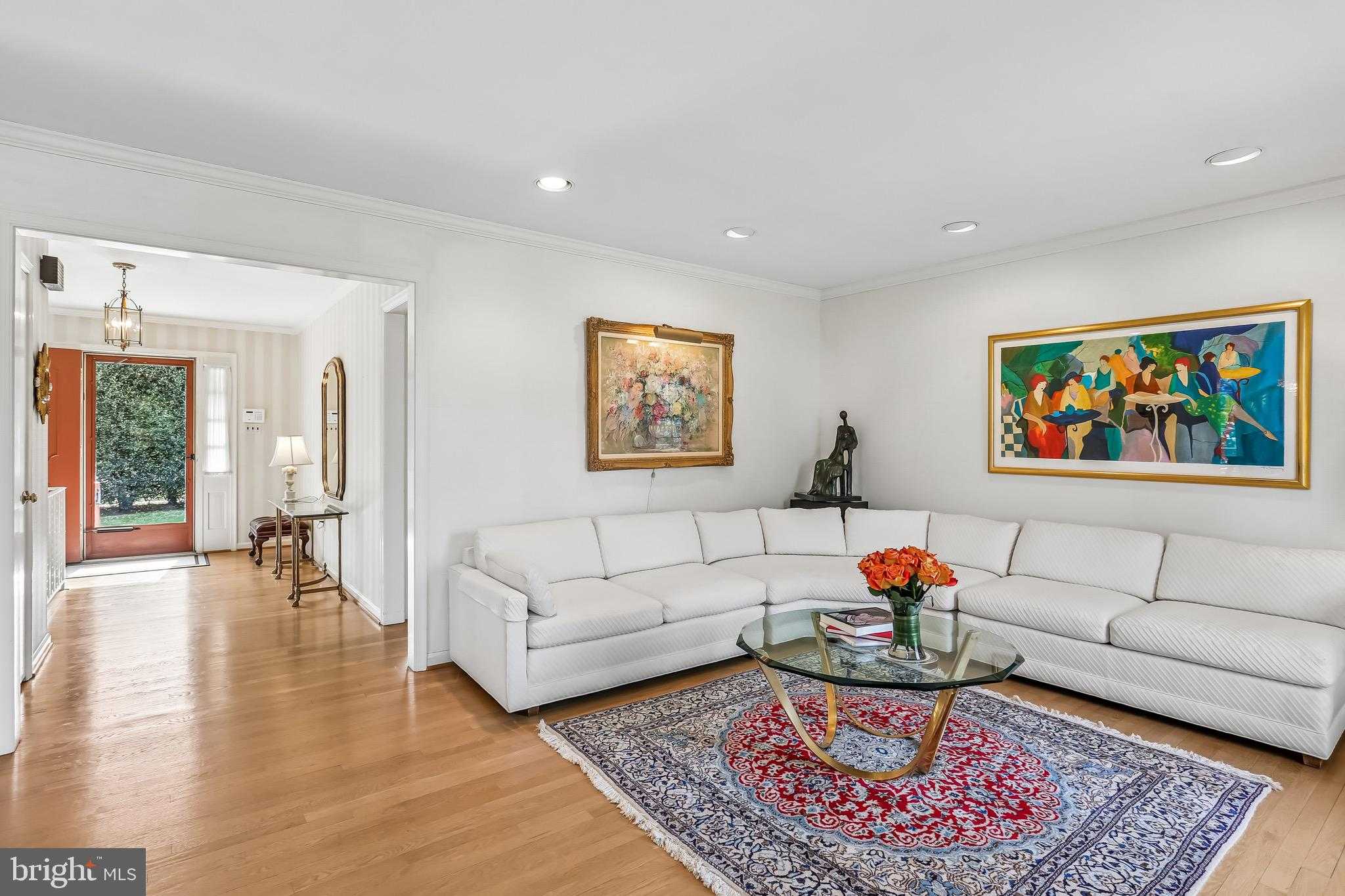 11001 Rosemont Dr photo 5