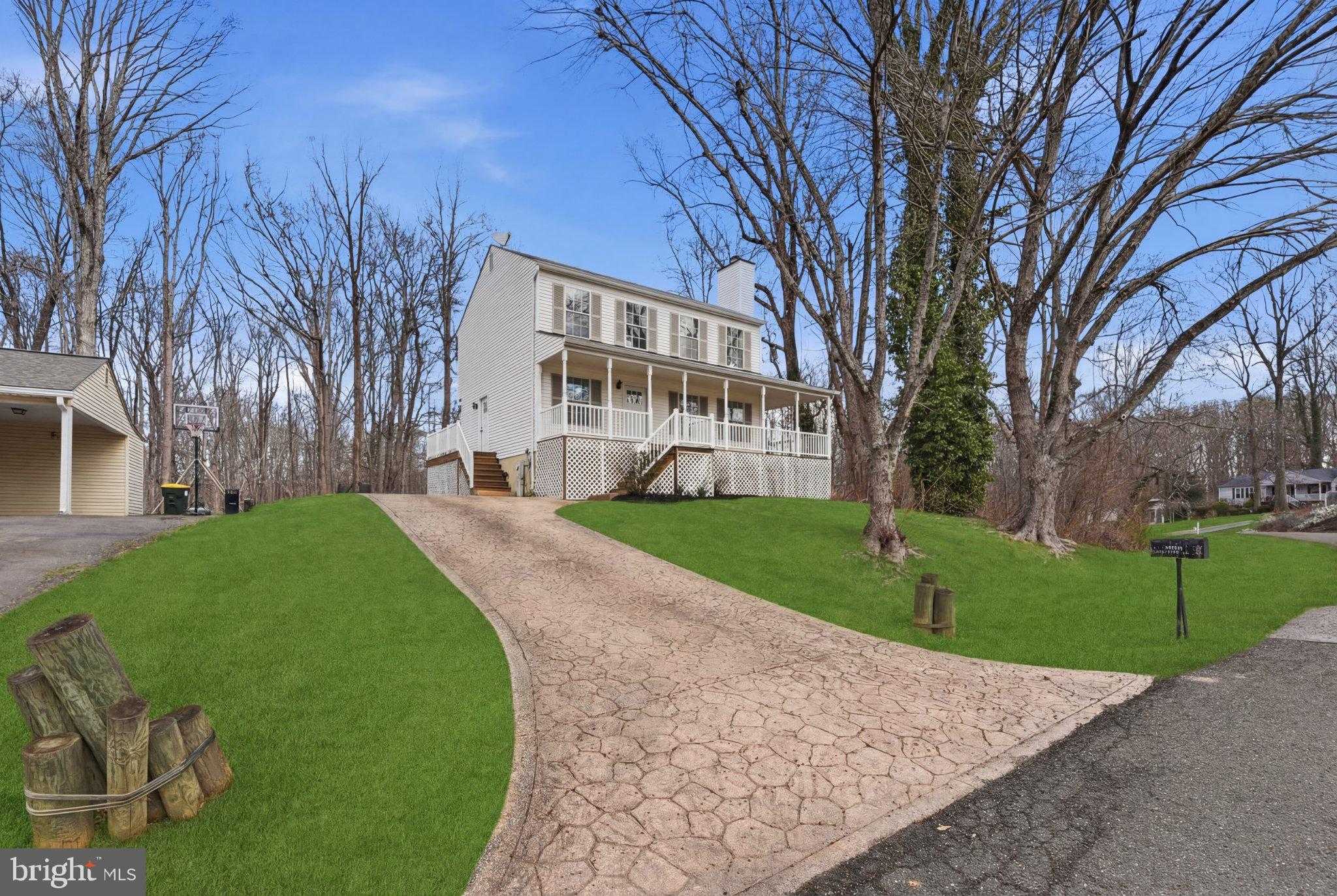 2972 Tartan Ln photo 2