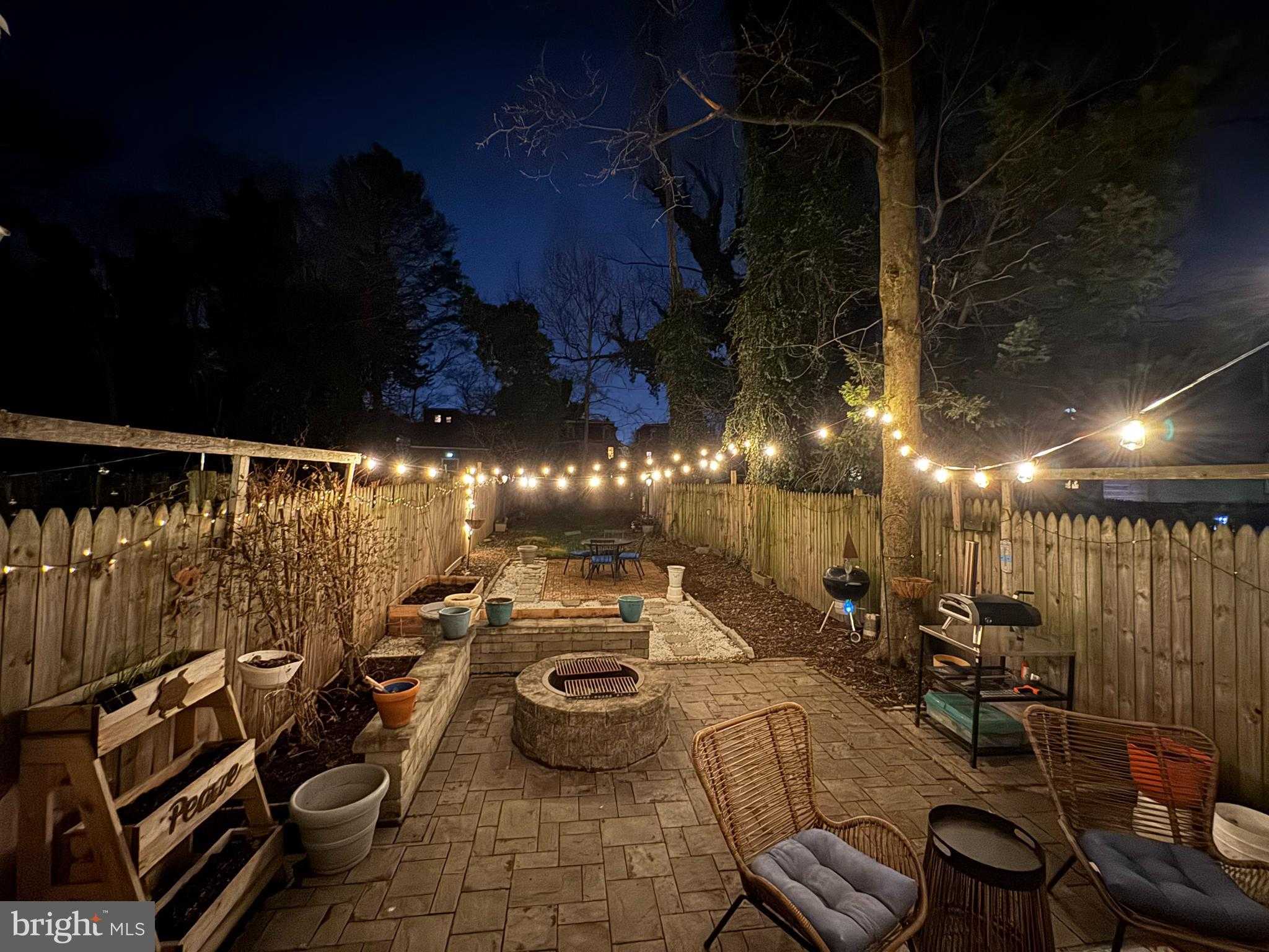 224 W Penn St photo 3