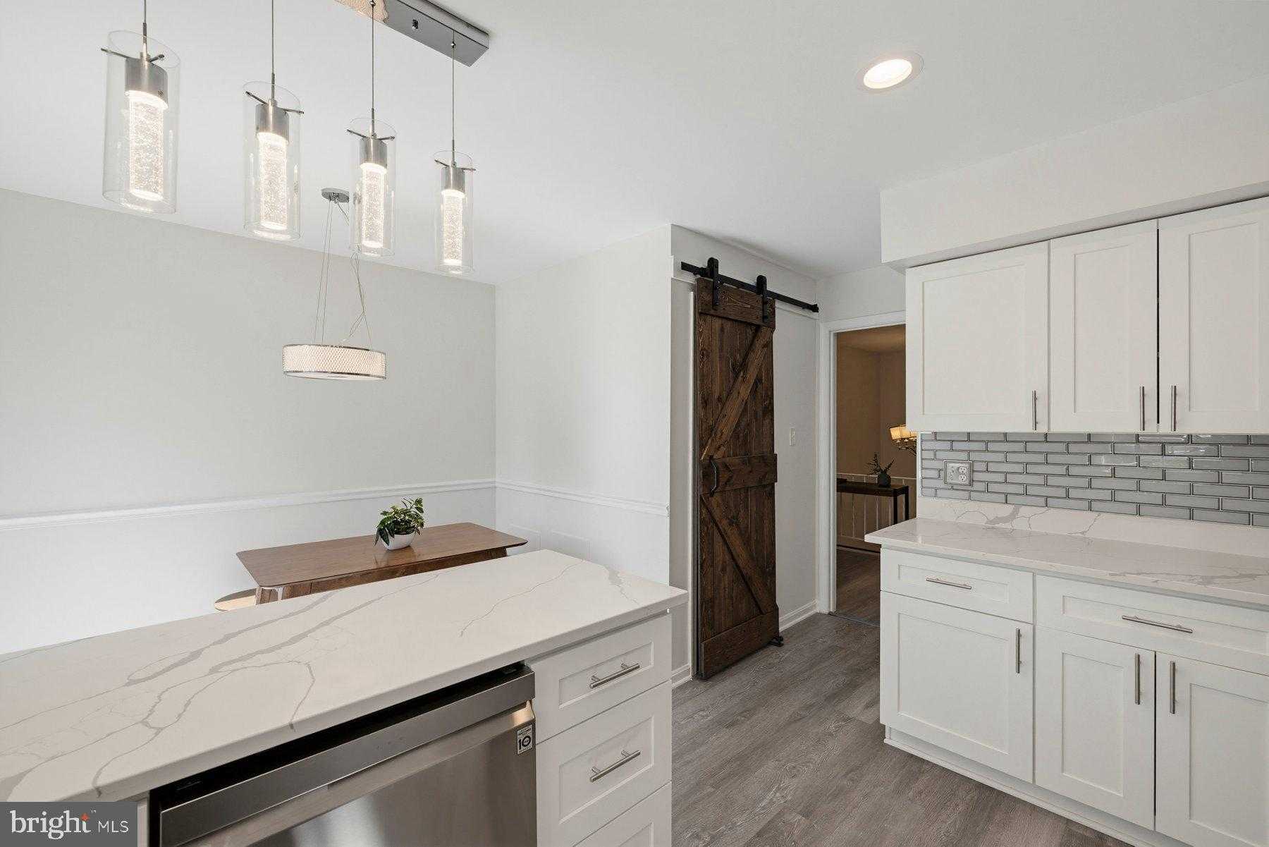 7305 Langsford CT photo 12