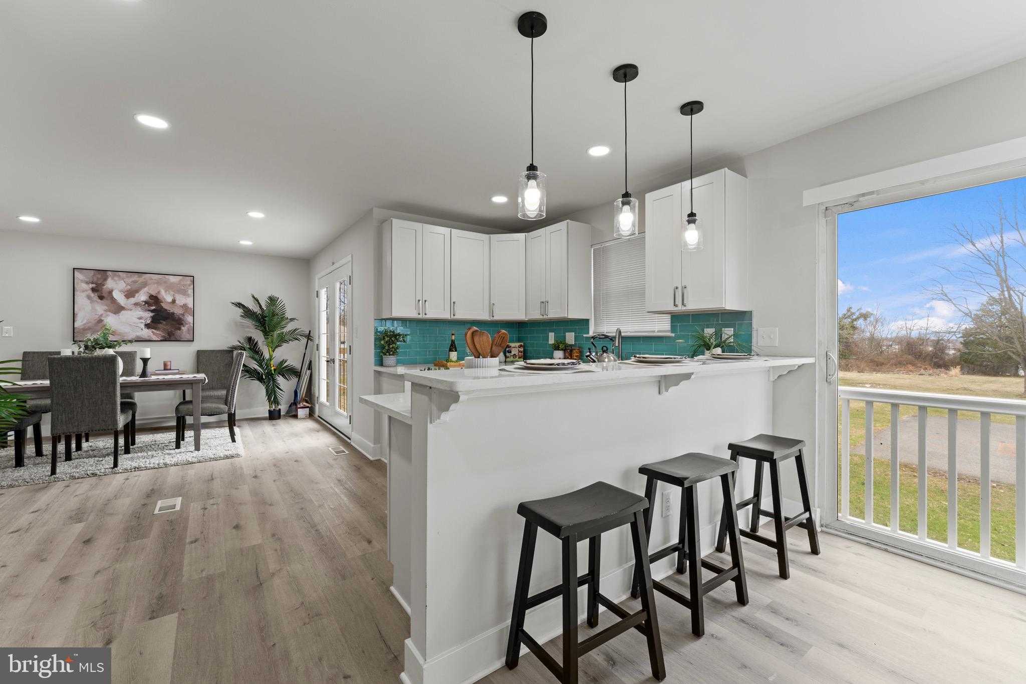 2915 N Rolling Rd photo 11