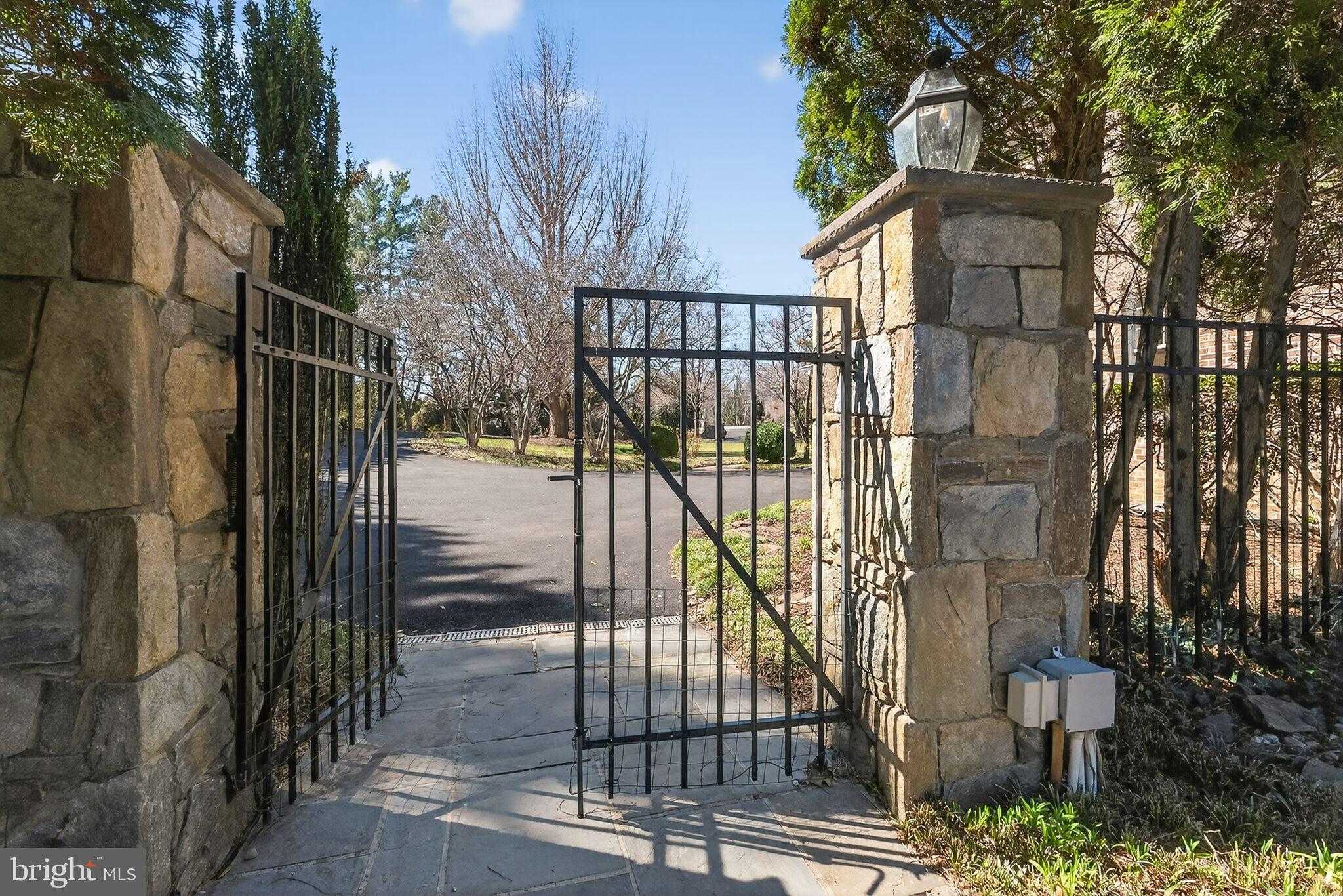 9012 Old Dominion Dr photo 54